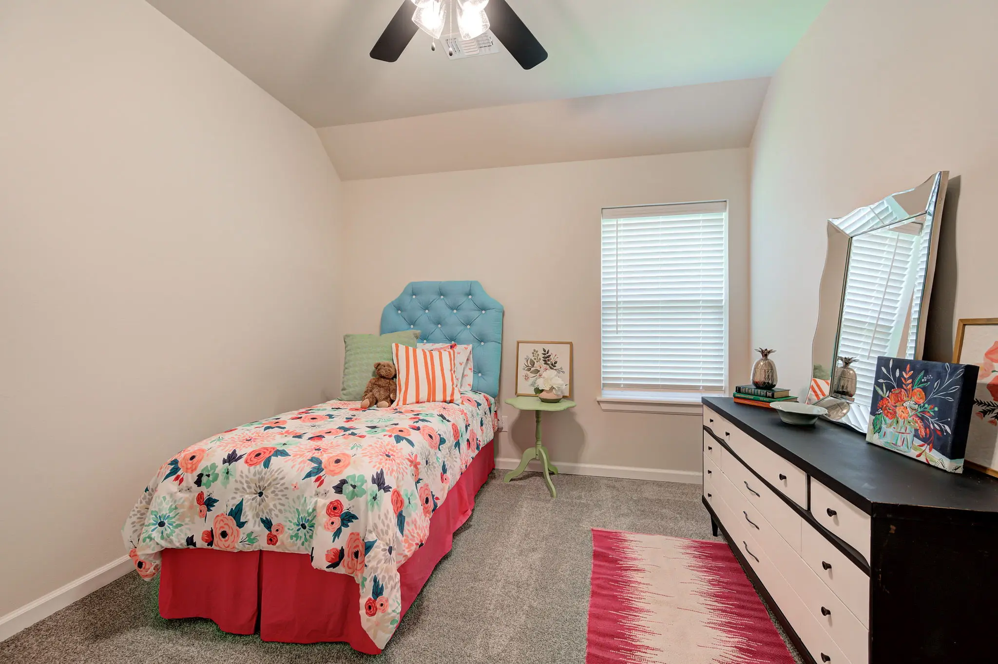 Bellevue I - Interior Photo 31