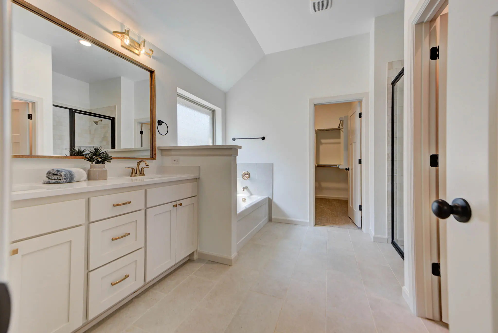 Example of staged Cherry Island floor plan - Features and Finishes may vary based on product availability