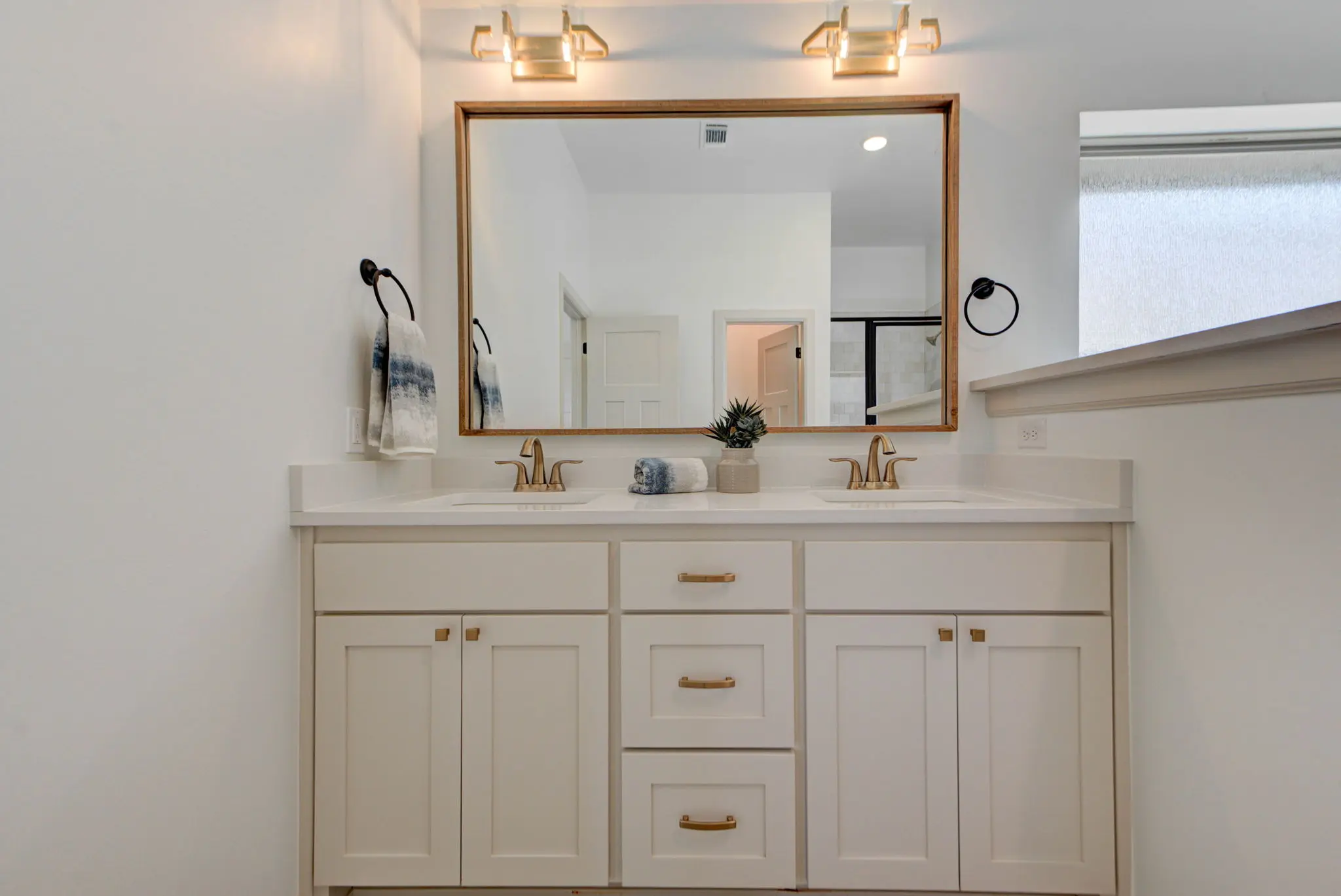 Example of staged Cherry Island floor plan - Features and Finishes may vary based on product availability