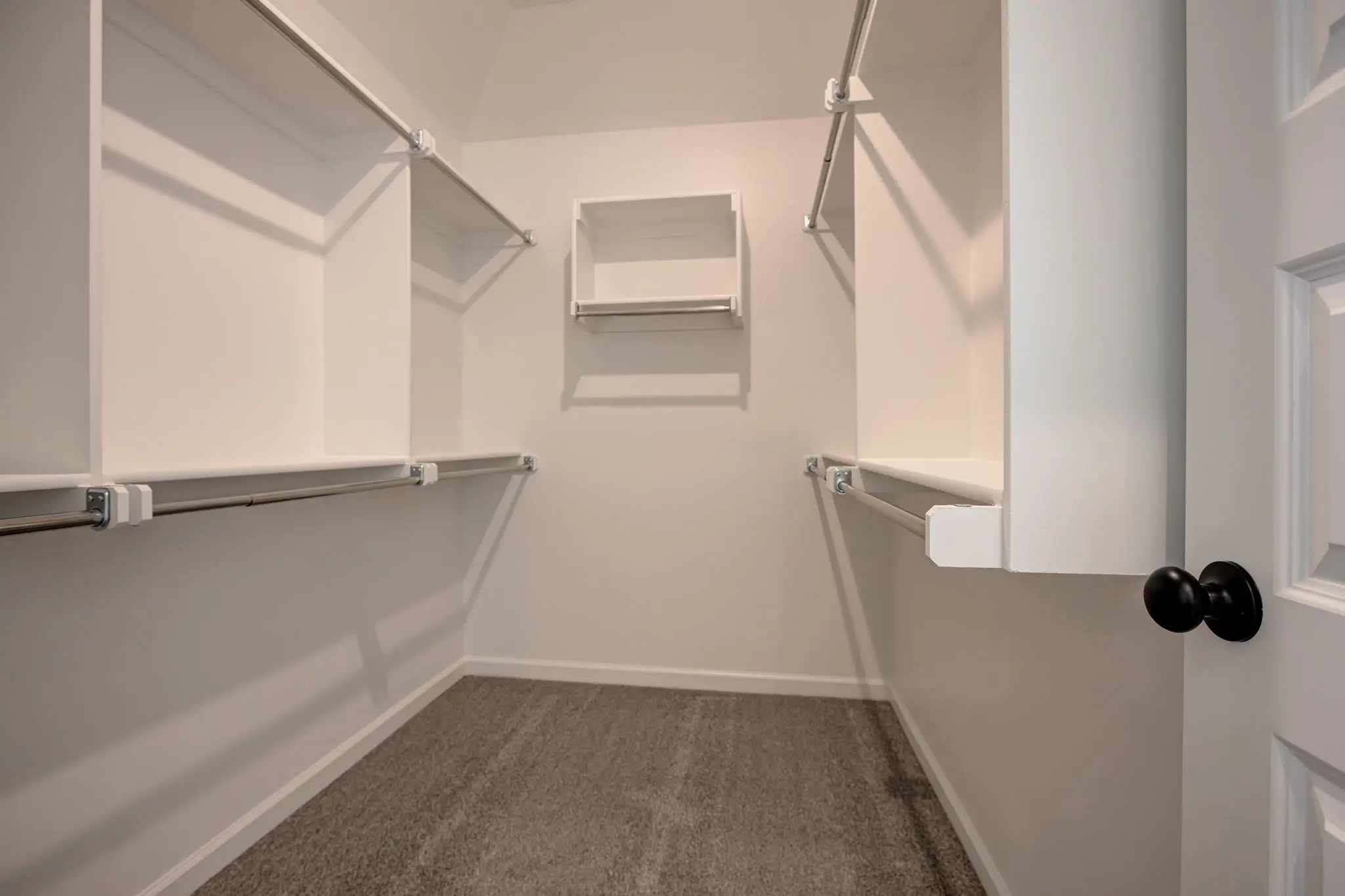 Example of Newport floor plan - Features and Finishes may vary based on product availability