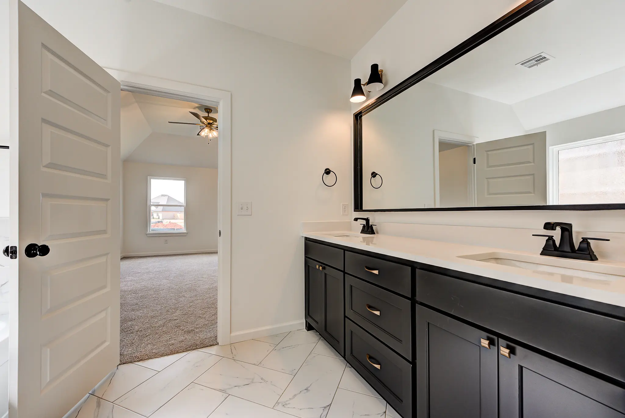 Fenwick - Interior Photo 19