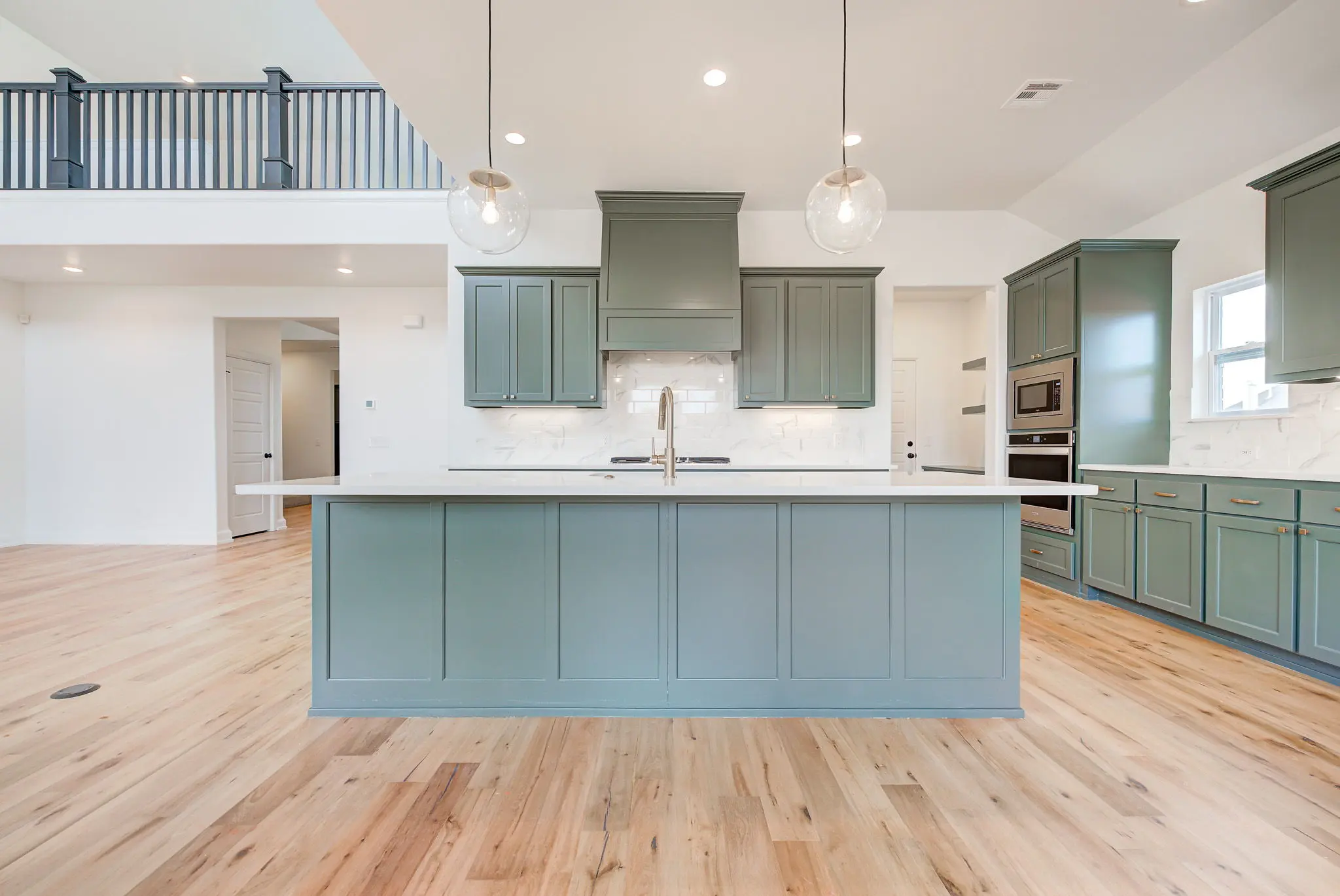 Windmill Point II - Interior Photo 10