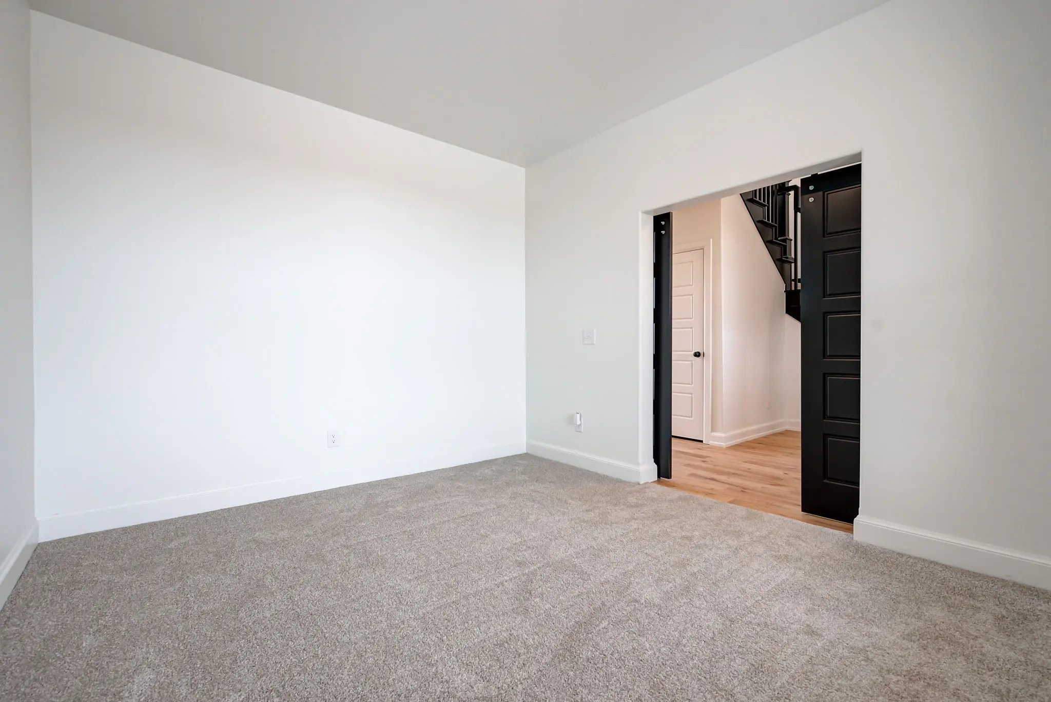 Windmill Point II - Interior Photo 24