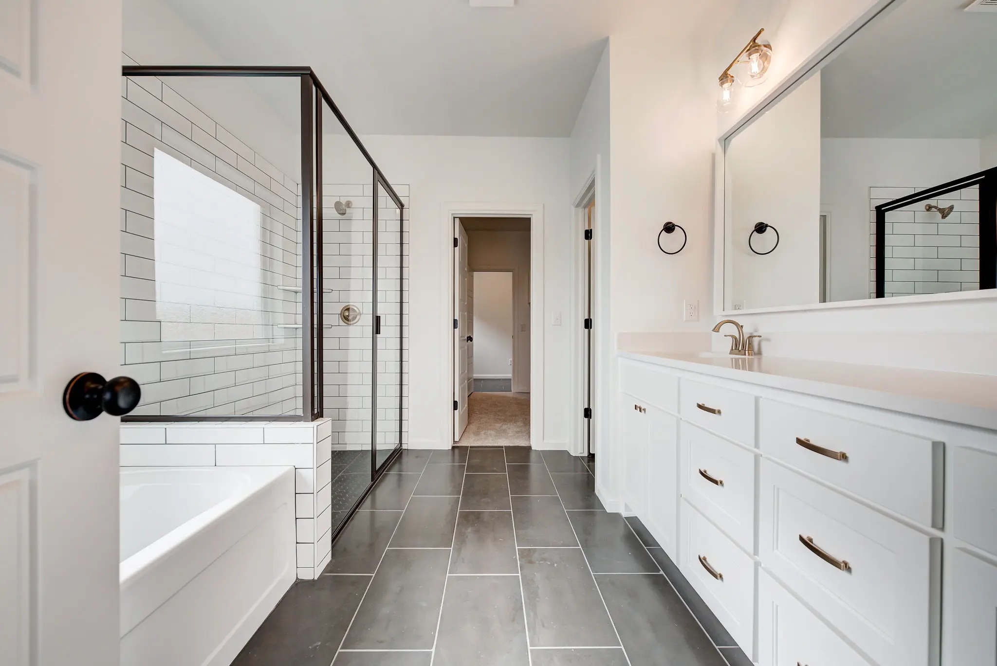 Windmill Point II - Interior Photo 19