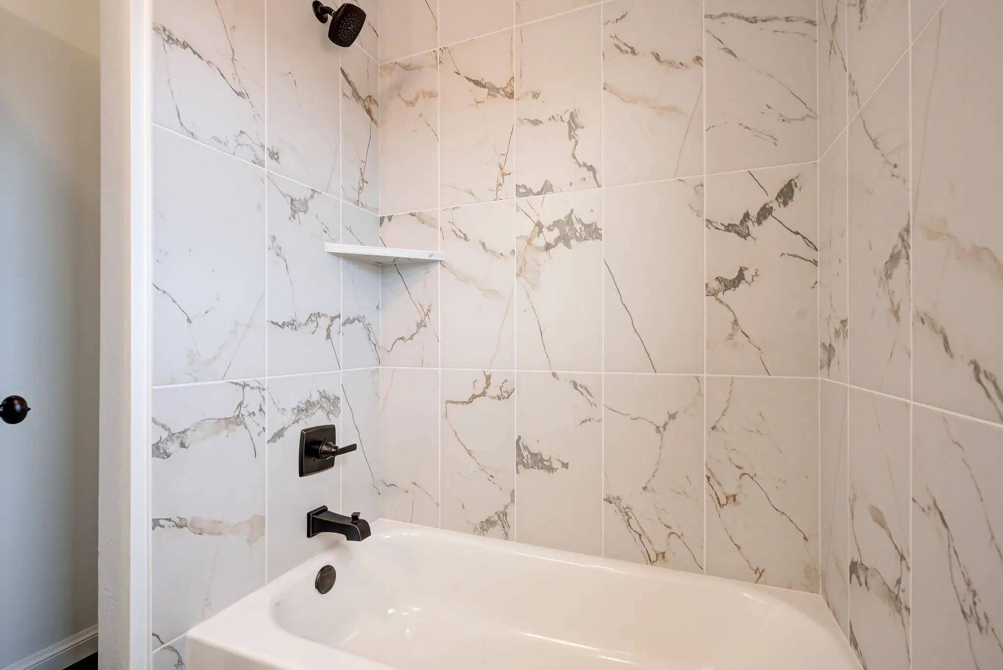 Windmill Point II - Interior Photo 34