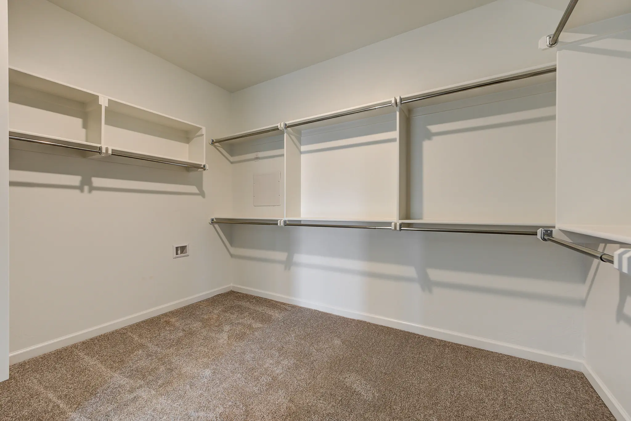 Fenwick - Interior Photo 21