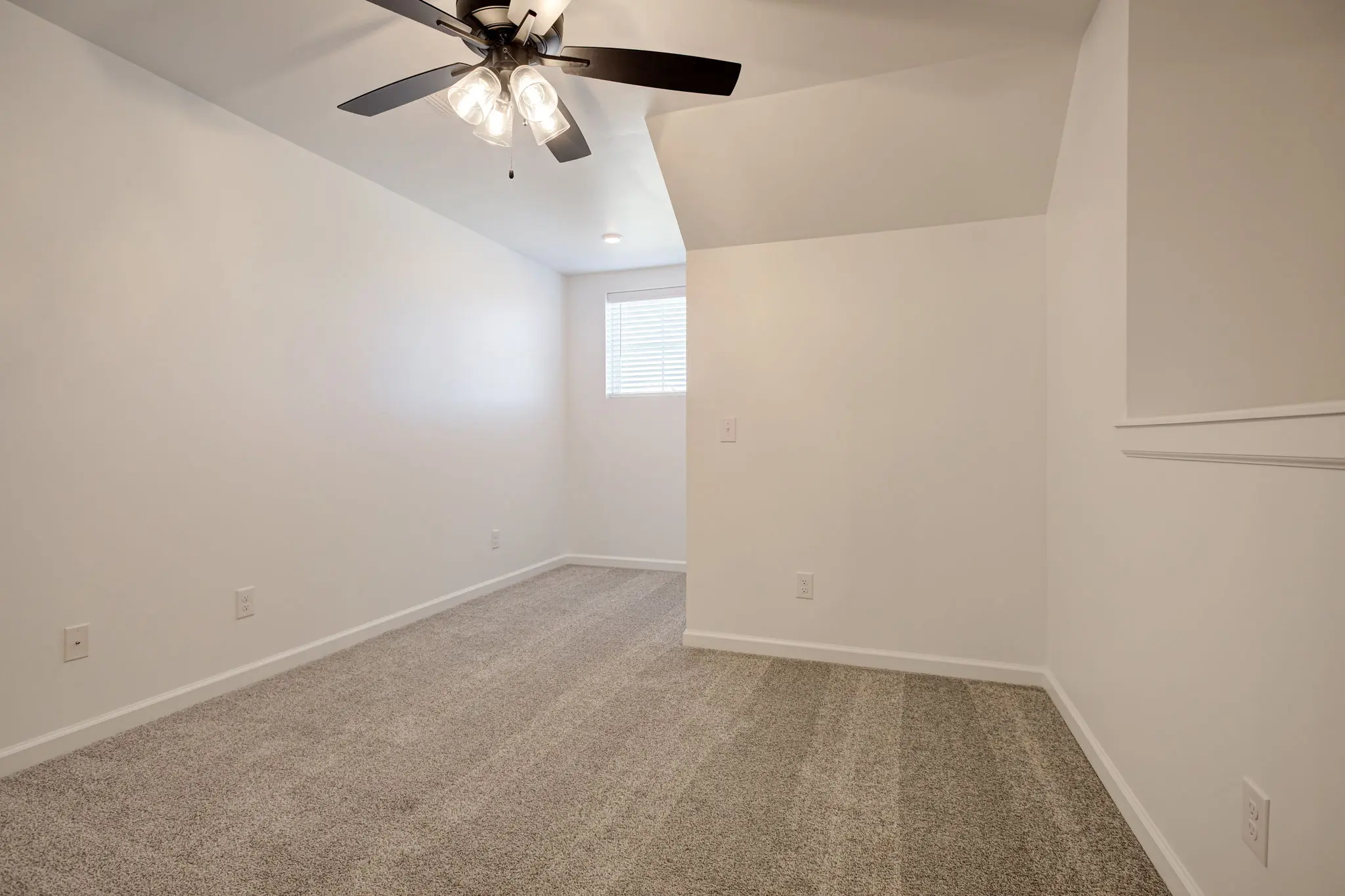Example of Newport floor plan - Features and Finishes may vary based on product availability