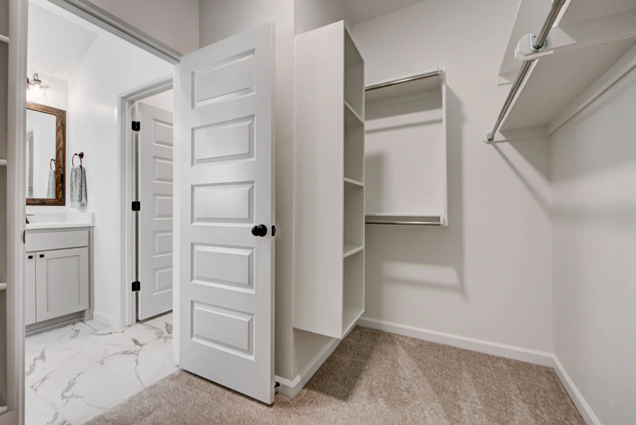 Plum Beach - Interior Photo 27