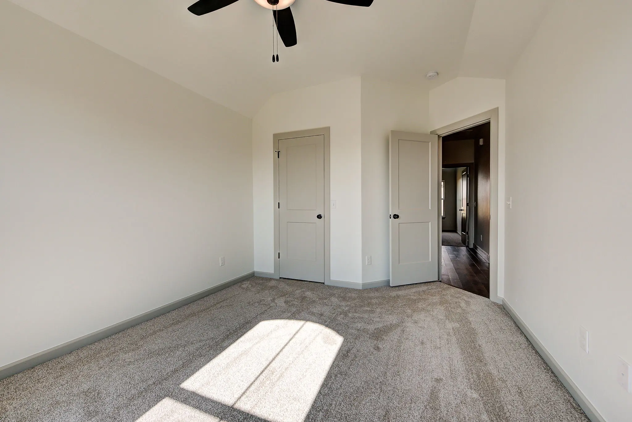 New Haven - Interior Photo 37