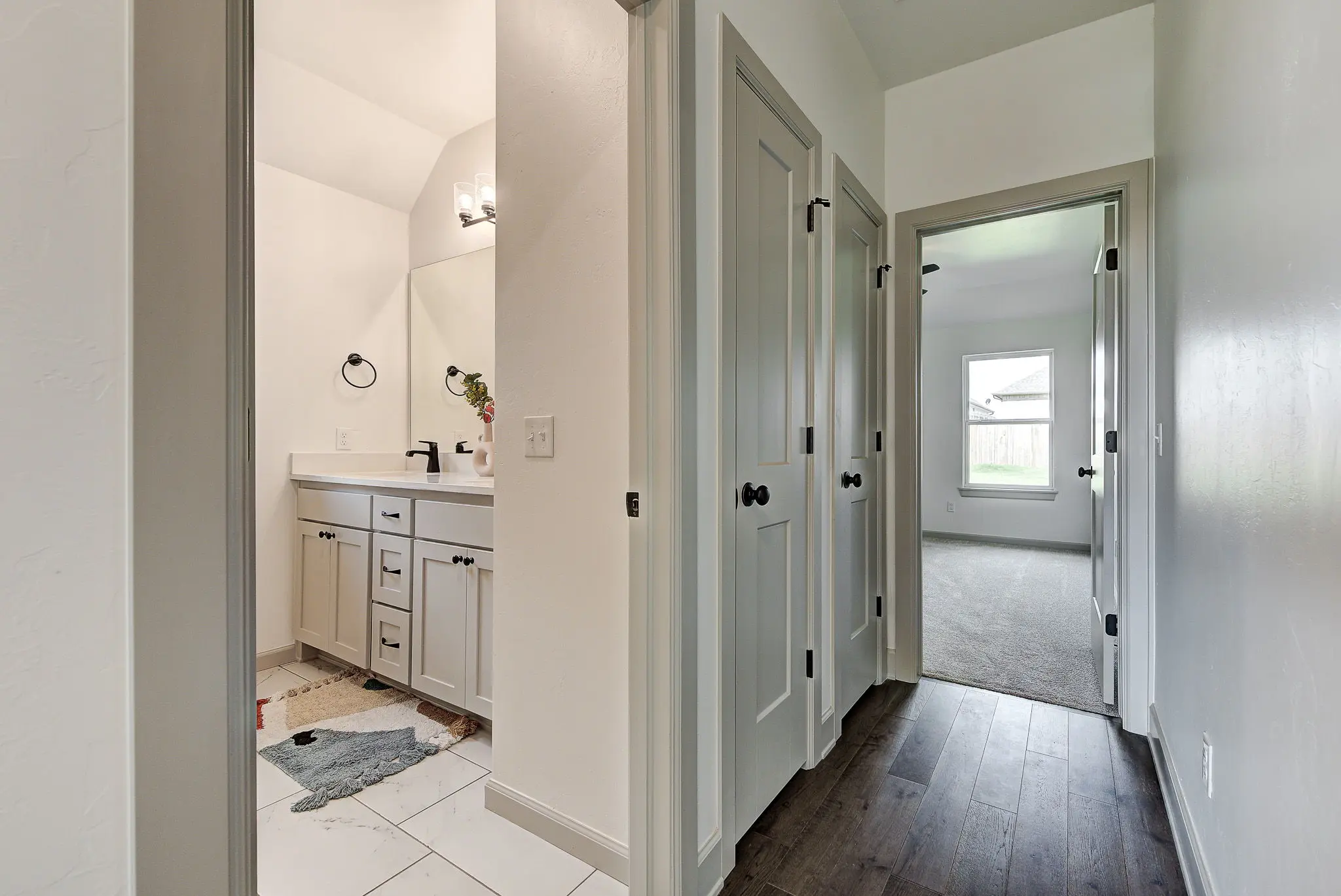 New Haven - Interior Photo 33