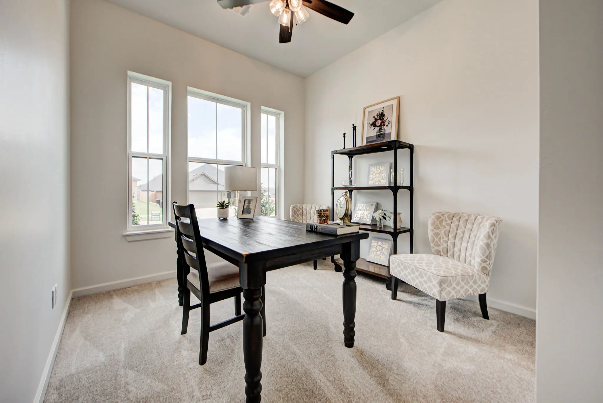 Plum Beach - Interior Photo 34