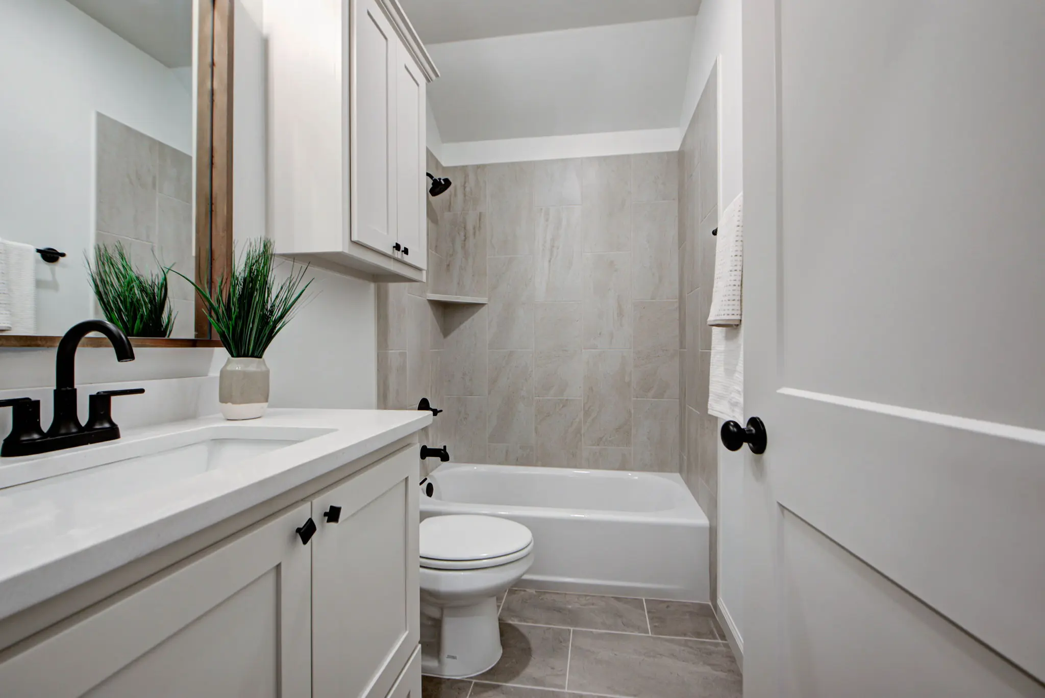 Example of staged Derby floor plan - Features and Finishes may vary based on product availability