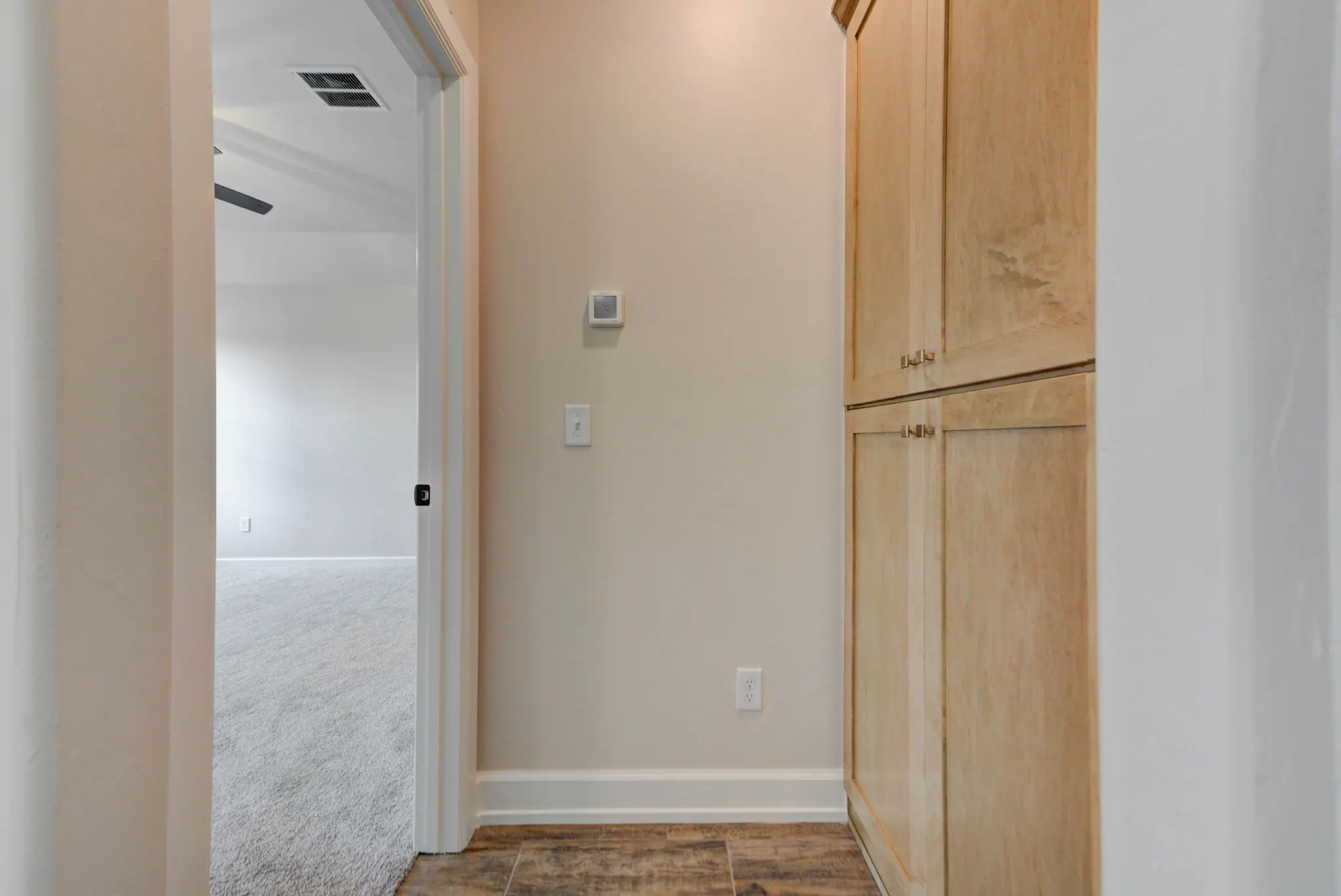 Plum Beach - Interior Photo 12