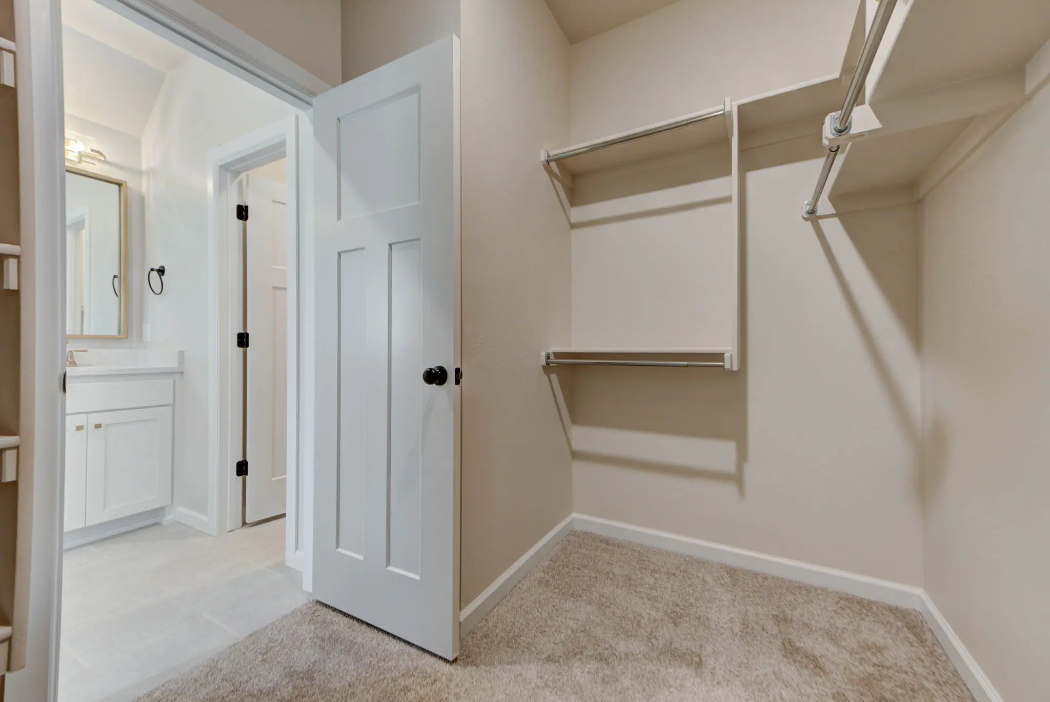 Plum Beach - Interior Photo 17