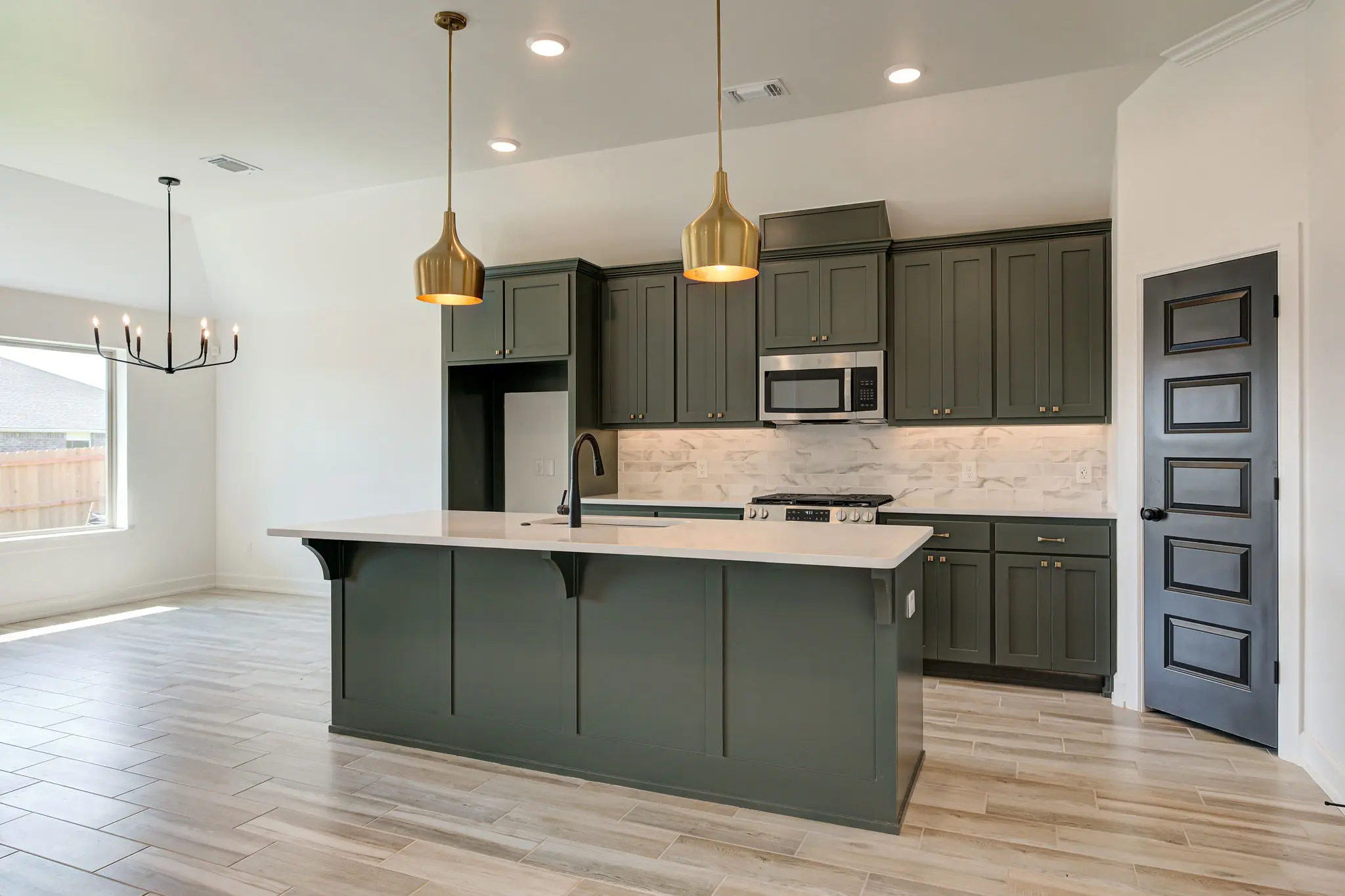 Example of Amelia Floor Plan - Features and Finishes may vary based on product availability