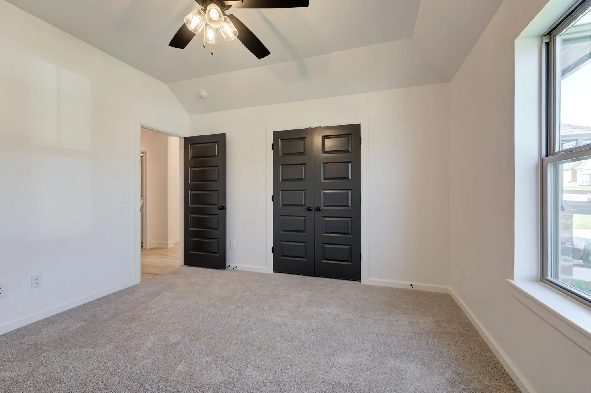 Example of Amelia Floor Plan - Features and Finishes may vary based on product availability