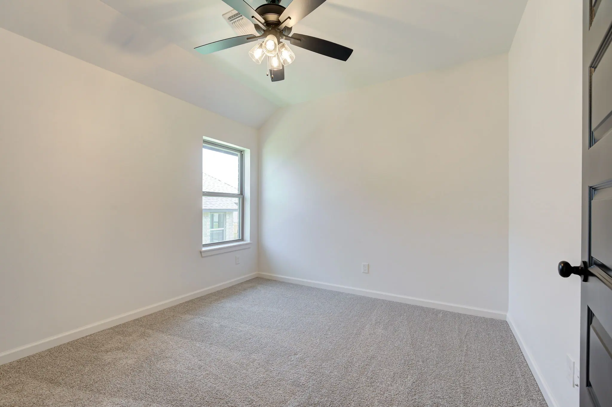 Example of Amelia Floor Plan - Features and Finishes may vary based on product availability