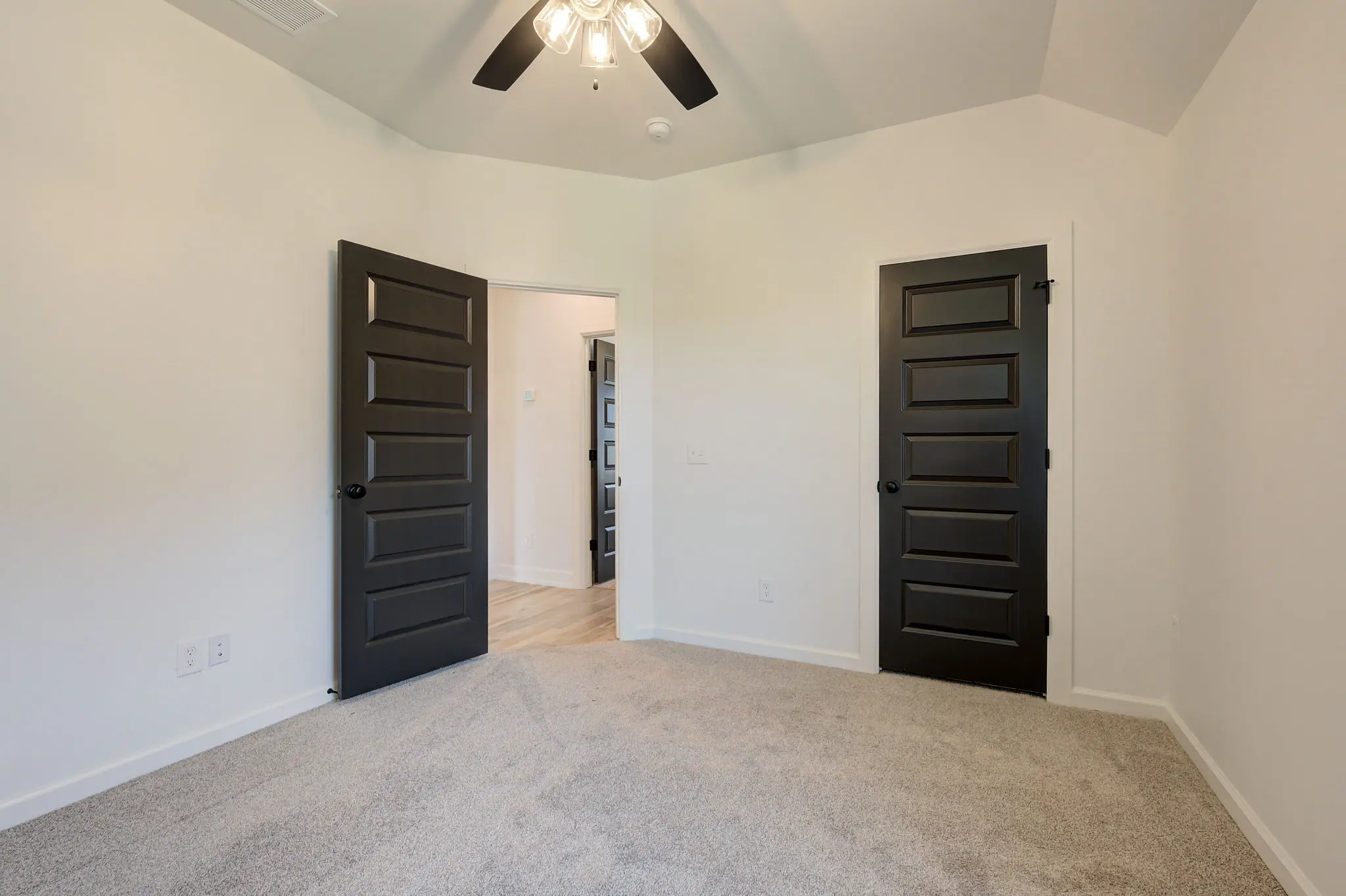 Example of Amelia Floor Plan - Features and Finishes may vary based on product availability