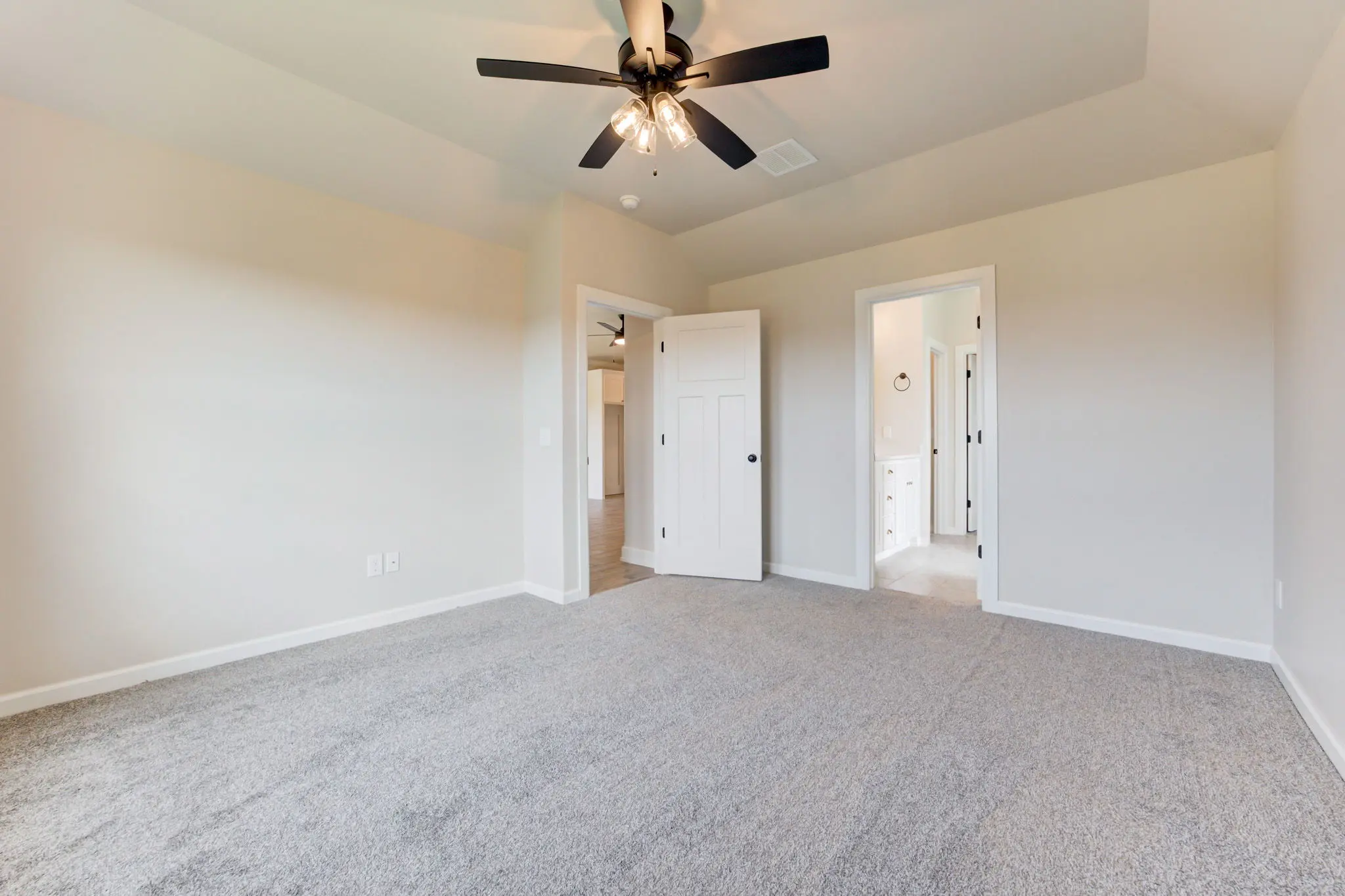 South Haven - Interior Photo 13