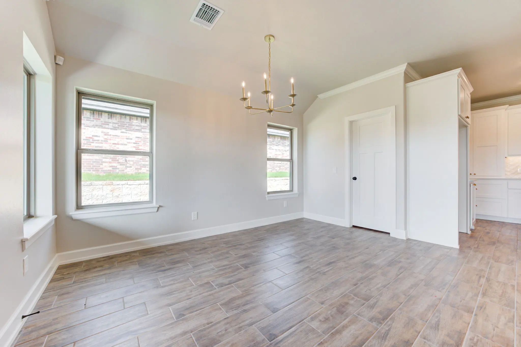 South Haven - Interior Photo 10