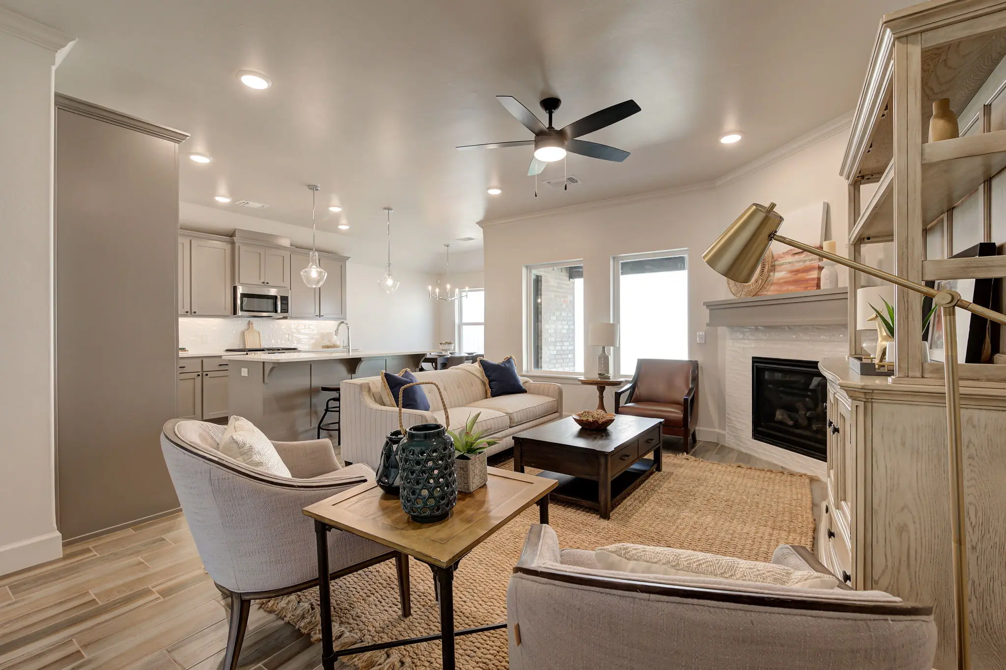Rockland - Interior Photo 13
