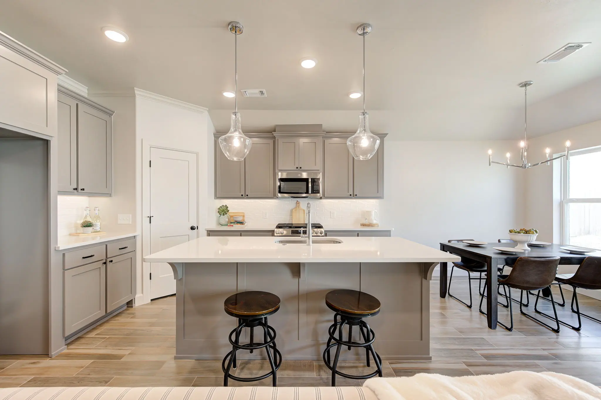 Rockland - Interior Photo 15