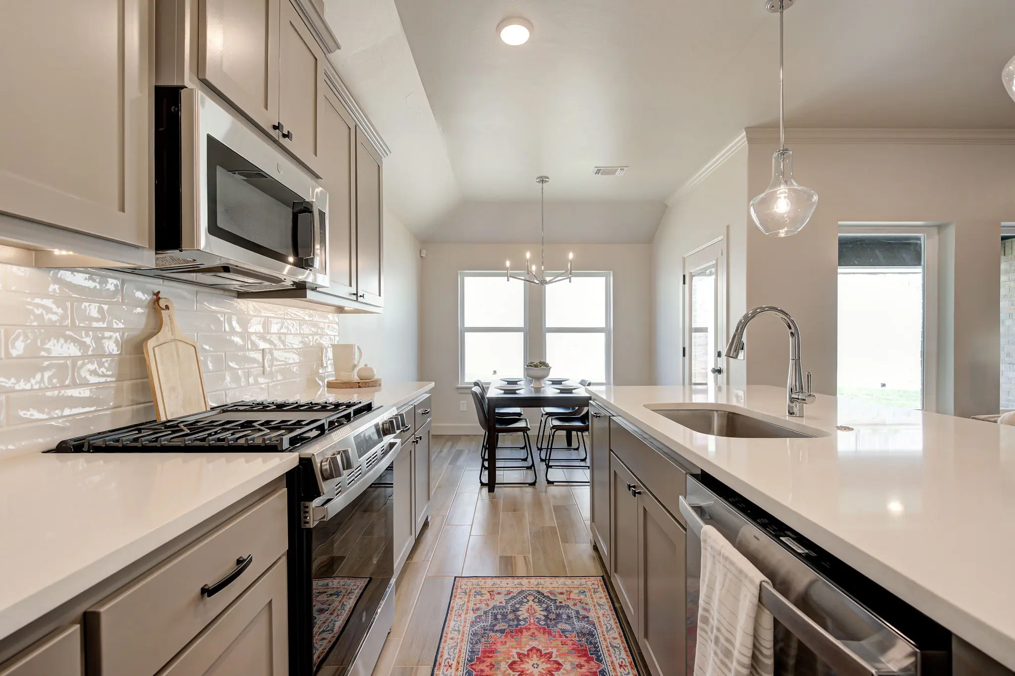 Rockland - Interior Photo 19