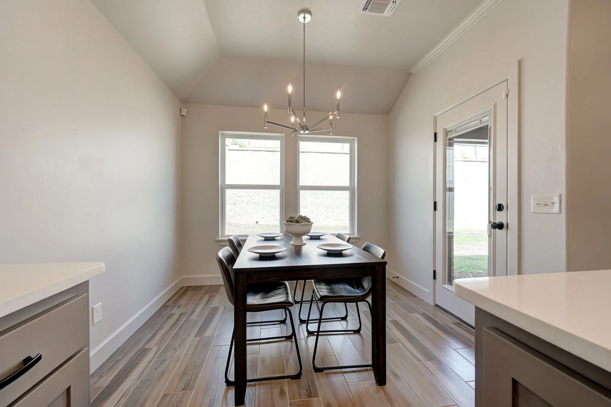 Rockland - Interior Photo 21
