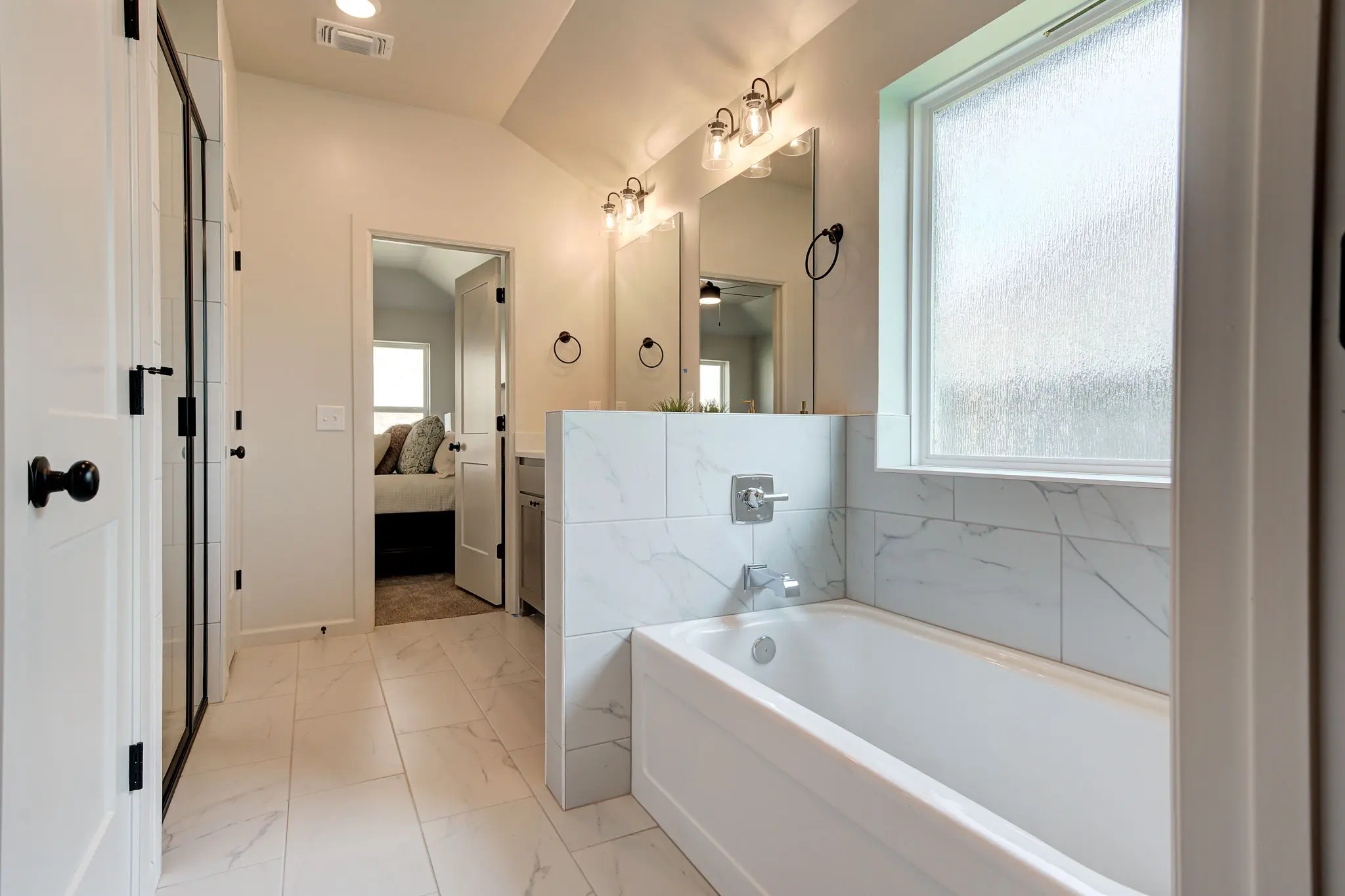 Rockland - Interior Photo 27