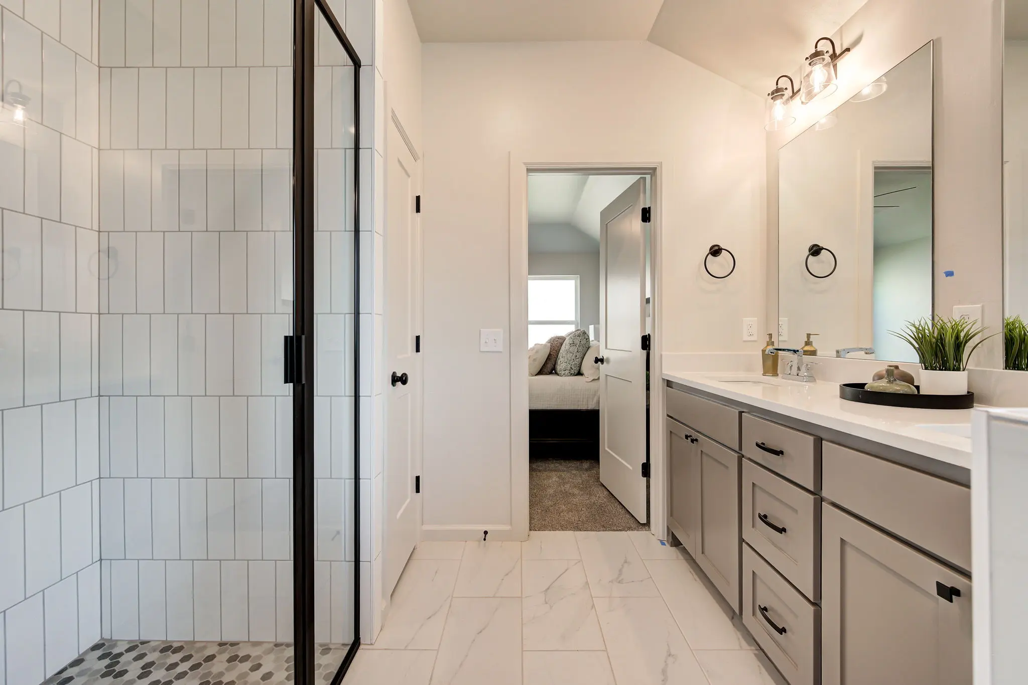 Rockland - Interior Photo 28