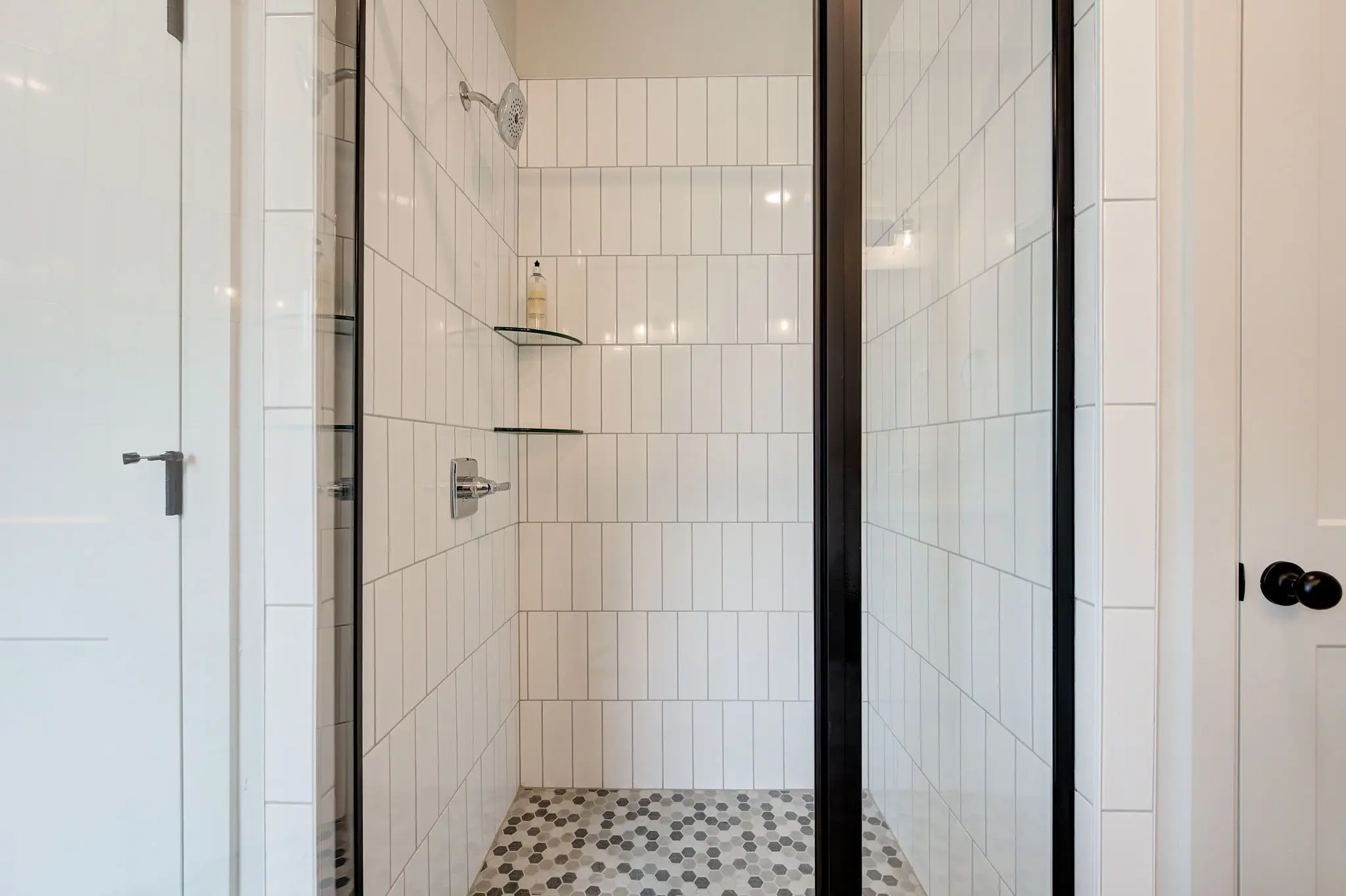 Rockland - Interior Photo 29
