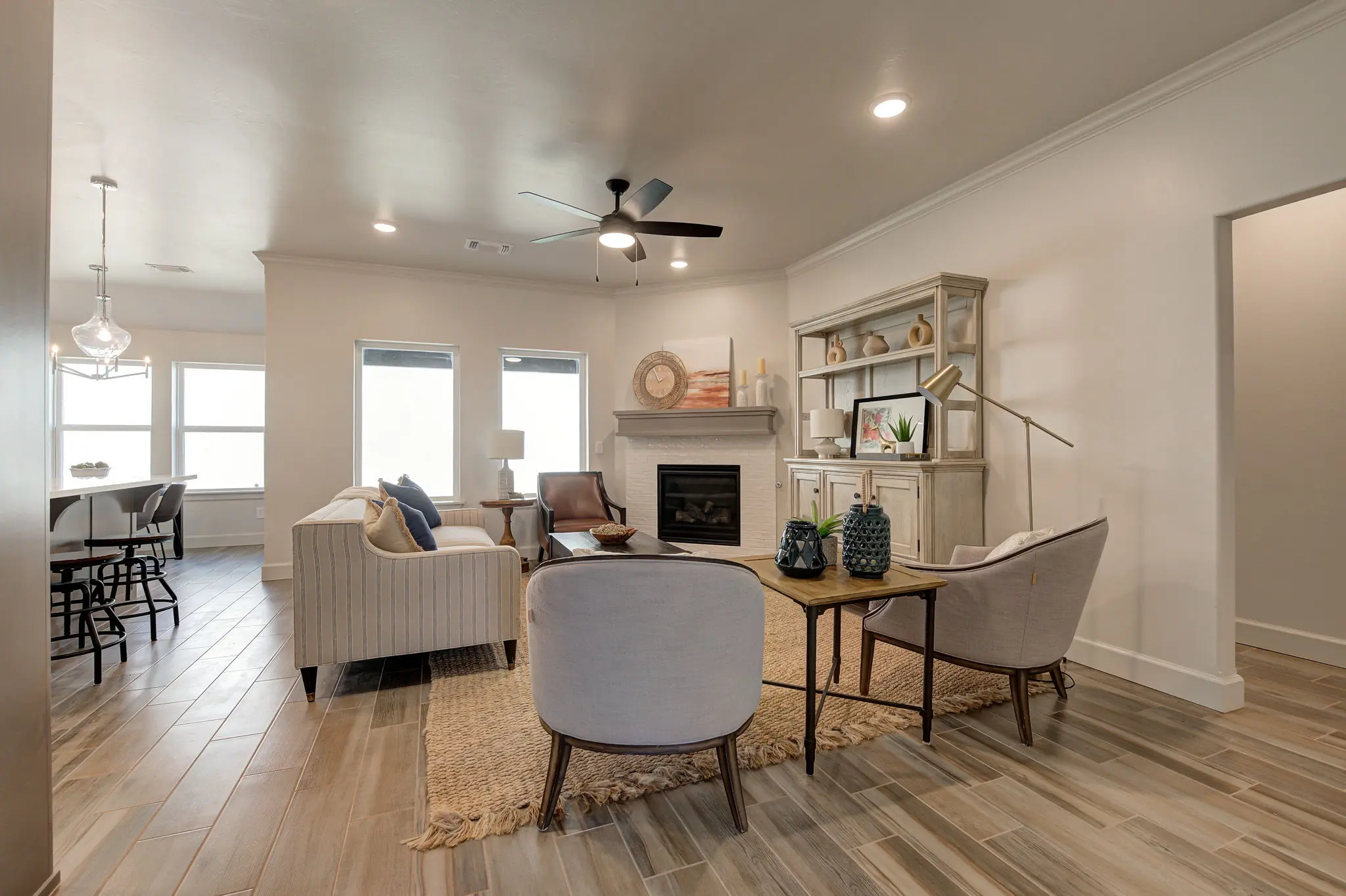 Rockland - Interior Photo 9