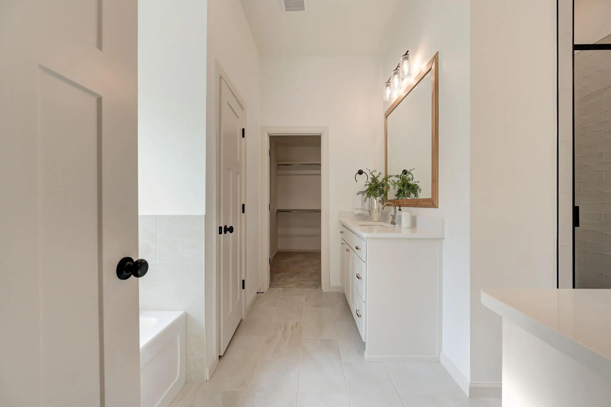 Example of Montauk floor plan - Features and Finishes may vary based on product availability