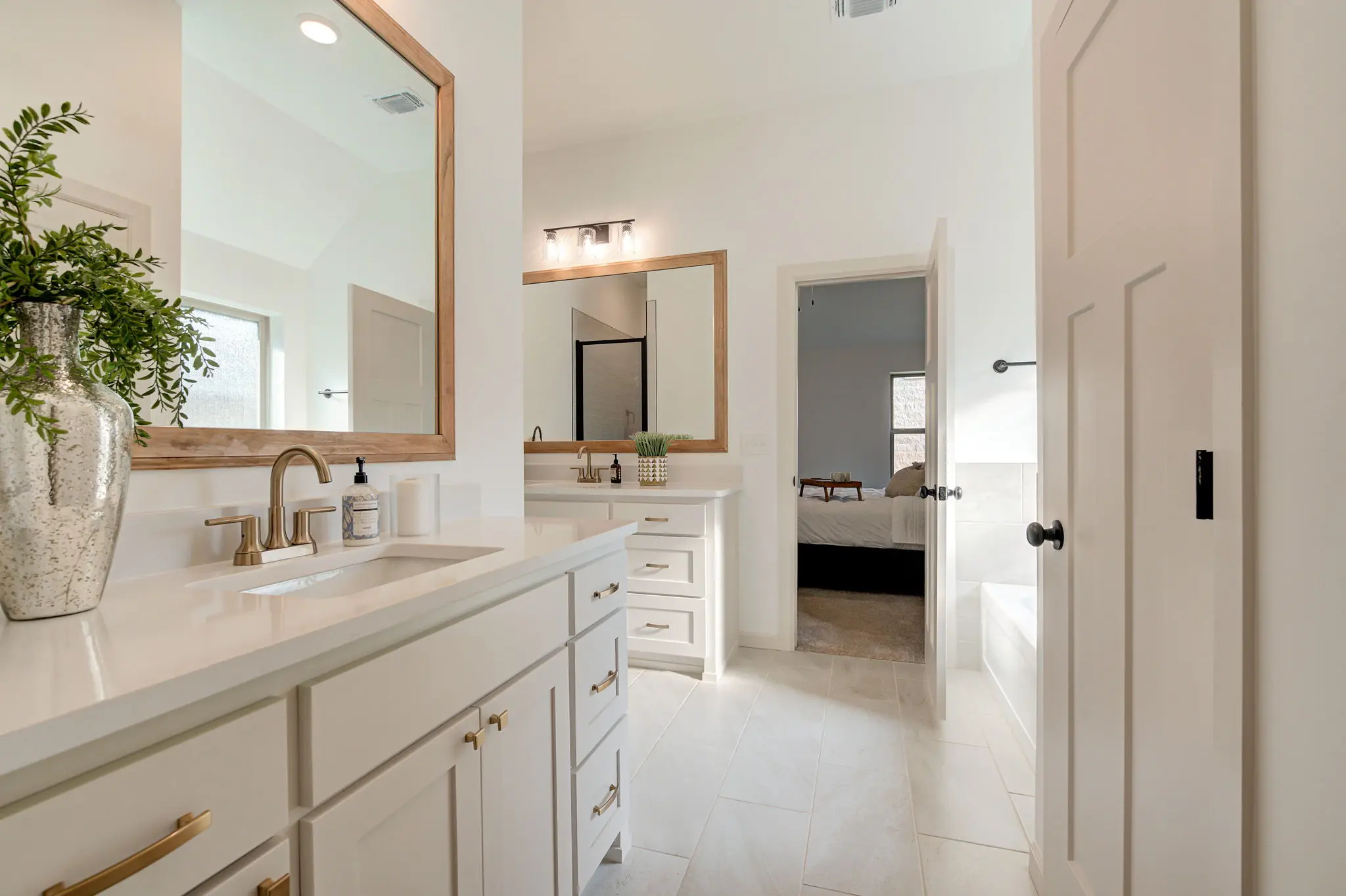 Example of Montauk floor plan - Features and Finishes may vary based on product availability