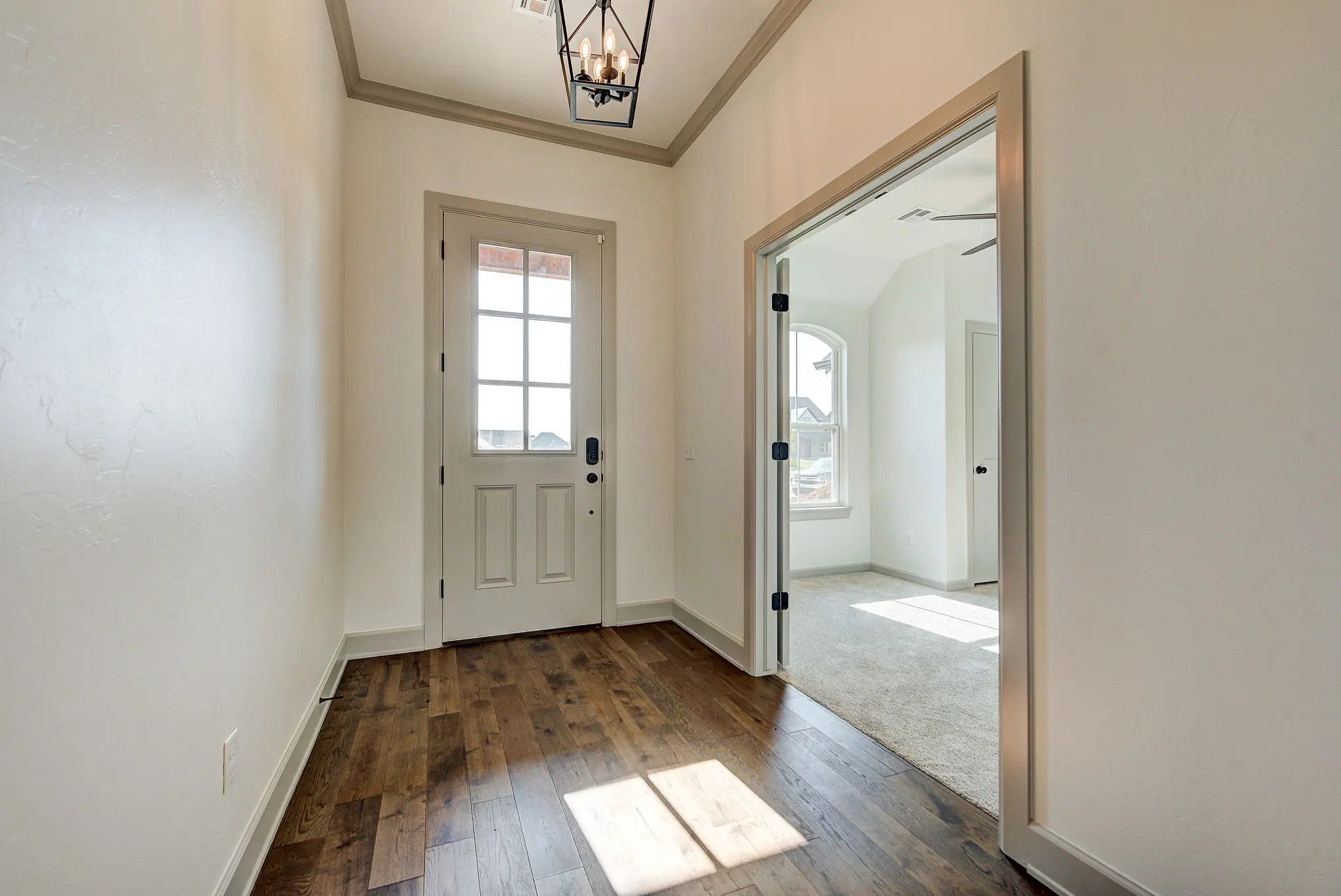 New Haven - Interior Photo 5