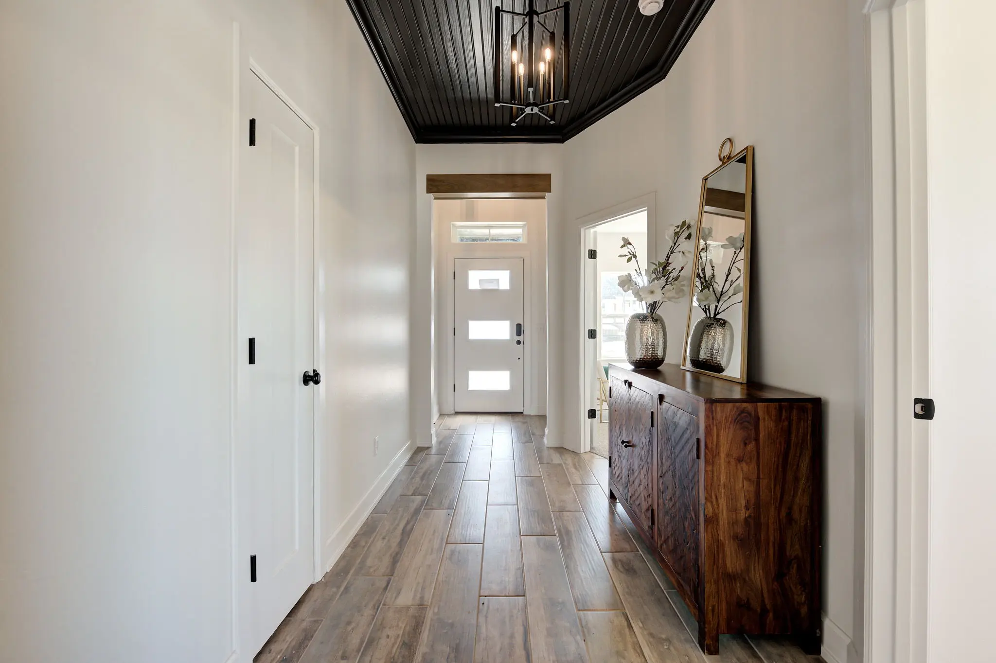 Example of Staged Boston floor plan - Features and Finishes may vary based on product availability