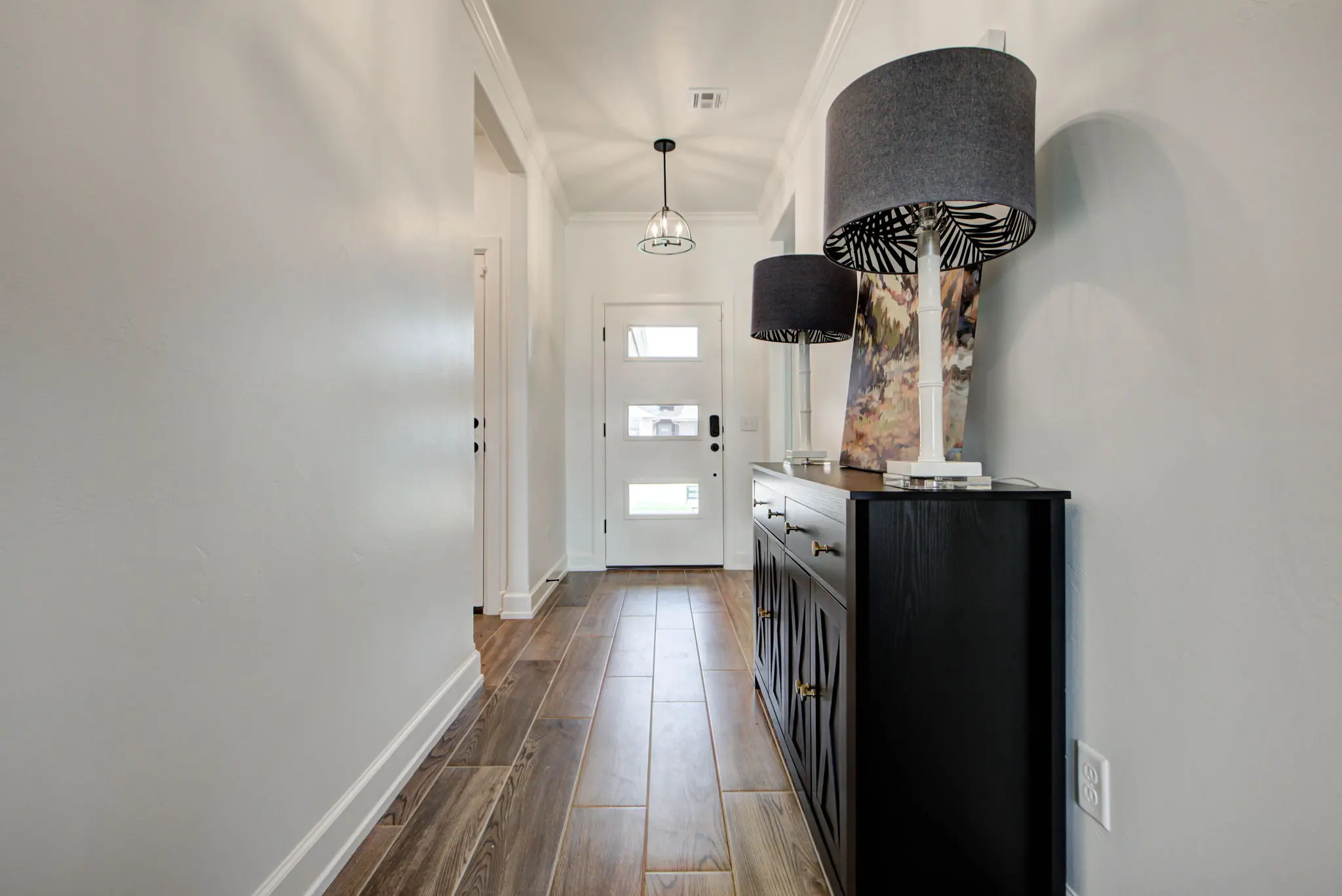 Plum Beach - Interior Photo 6