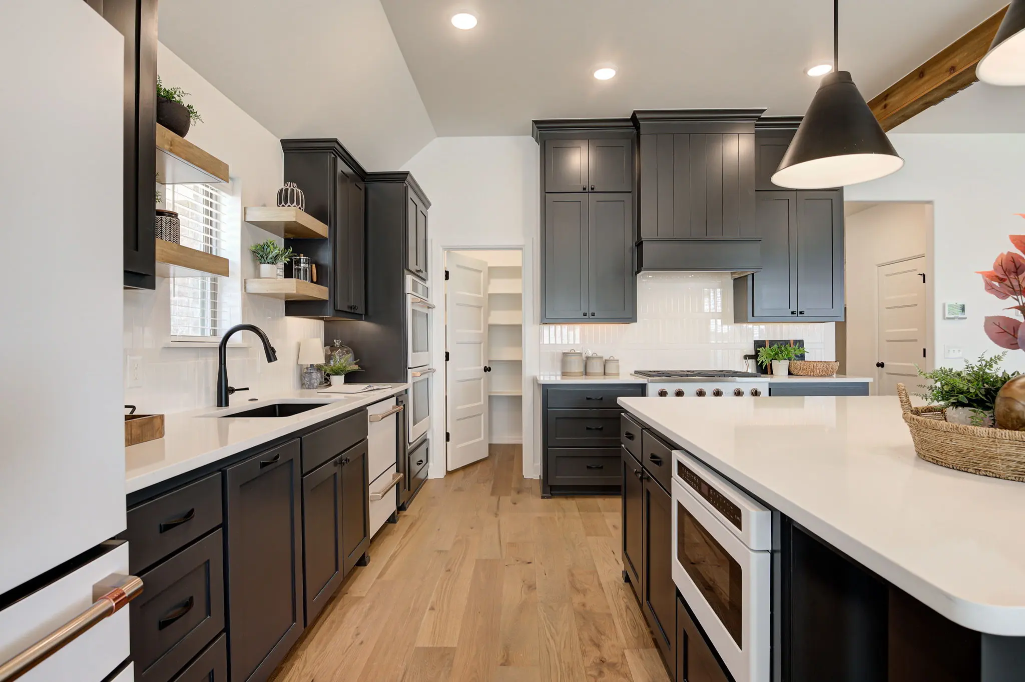 Example of Finns Point Estate floor plan - Features and Finishes may vary based on product availability