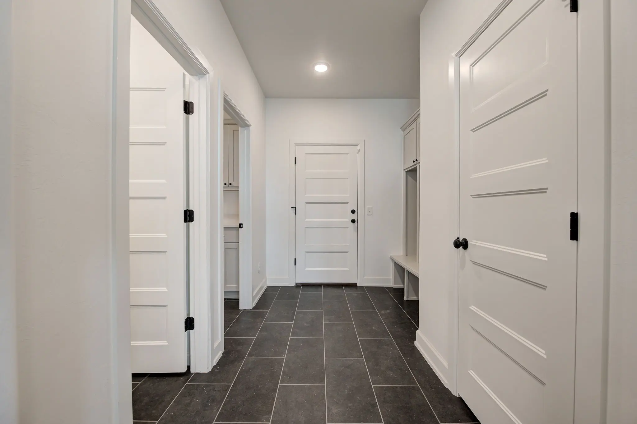 Example of Finns Point Estate floor plan - Features and Finishes may vary based on product availability