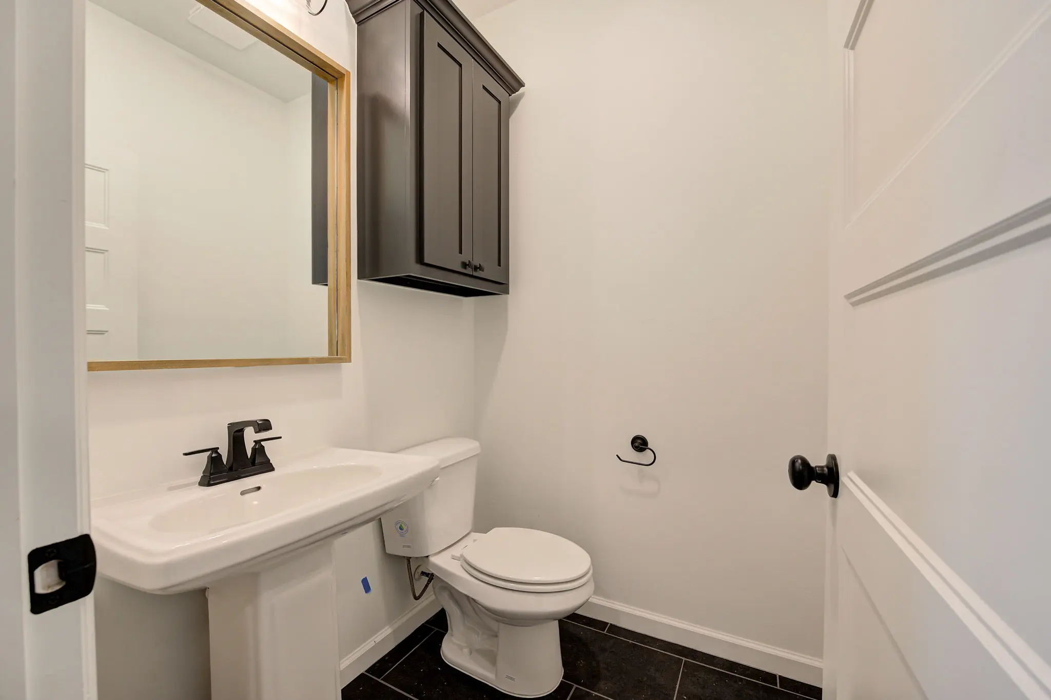 Example of Finns Point Estate floor plan - Features and Finishes may vary based on product availability