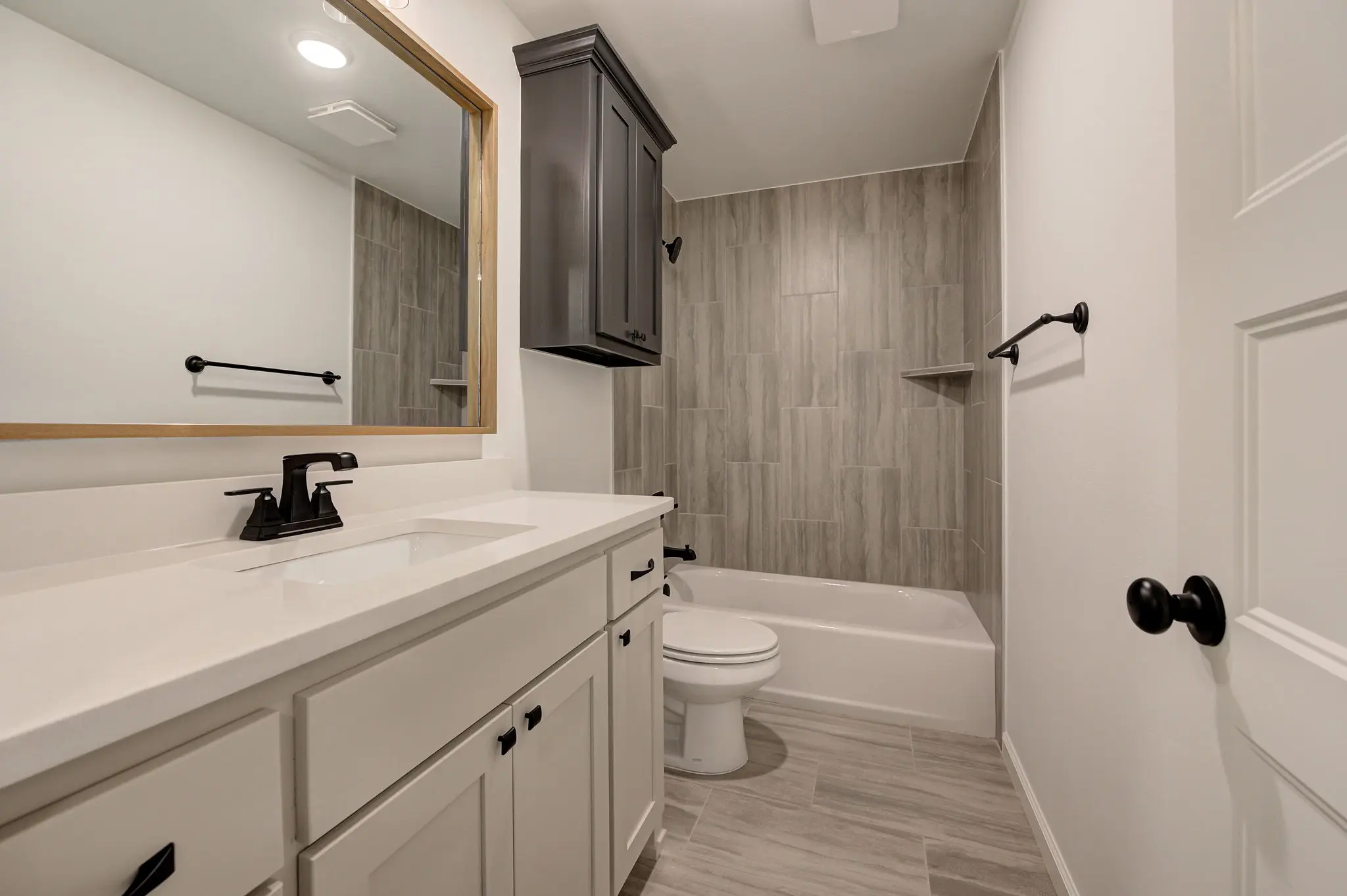 Example of Finns Point Estate floor plan - Features and Finishes may vary based on product availability