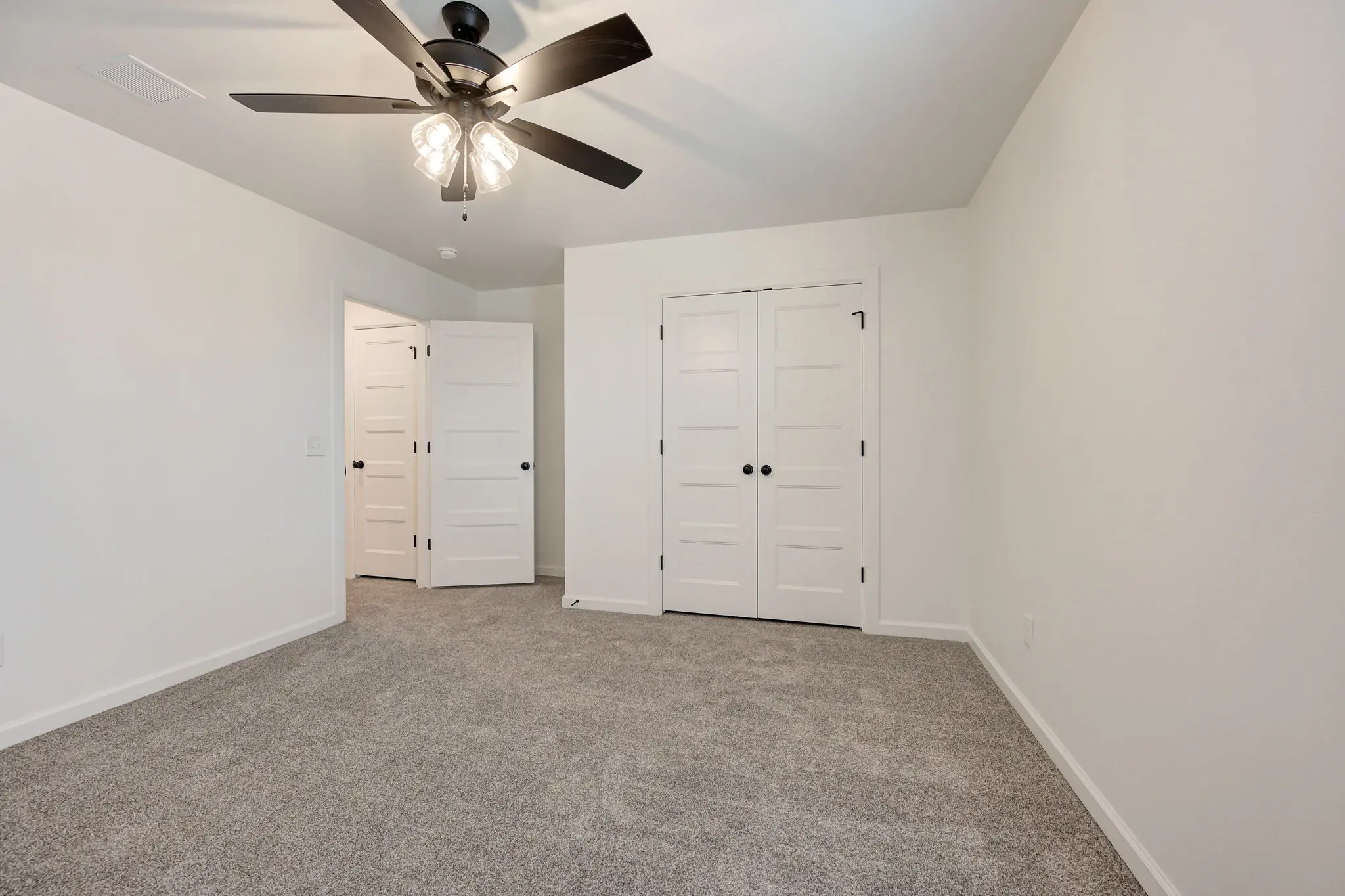 Example of Finns Point Estate floor plan - Features and Finishes may vary based on product availability