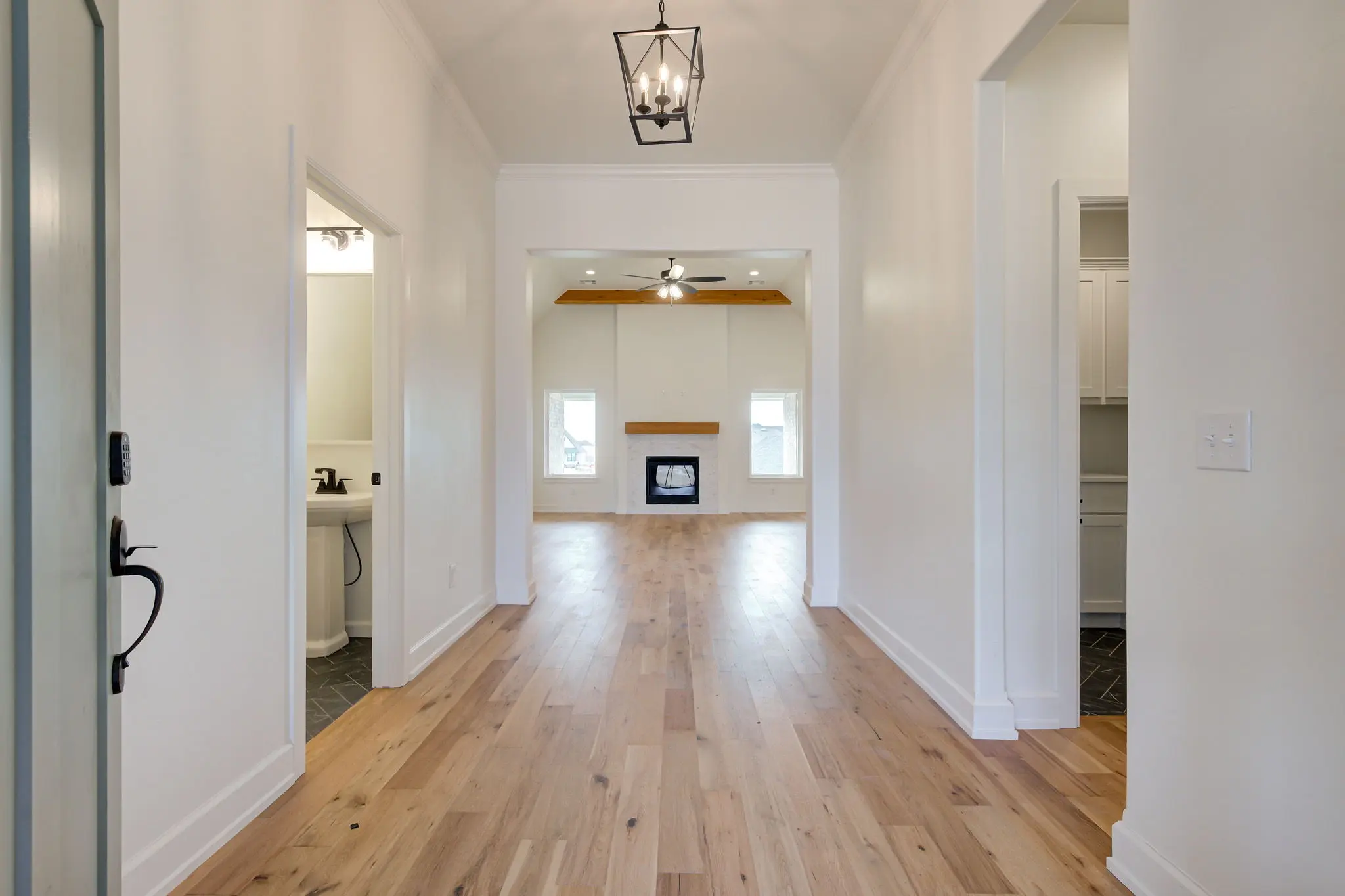 Hawkins Point - Interior Photo 4