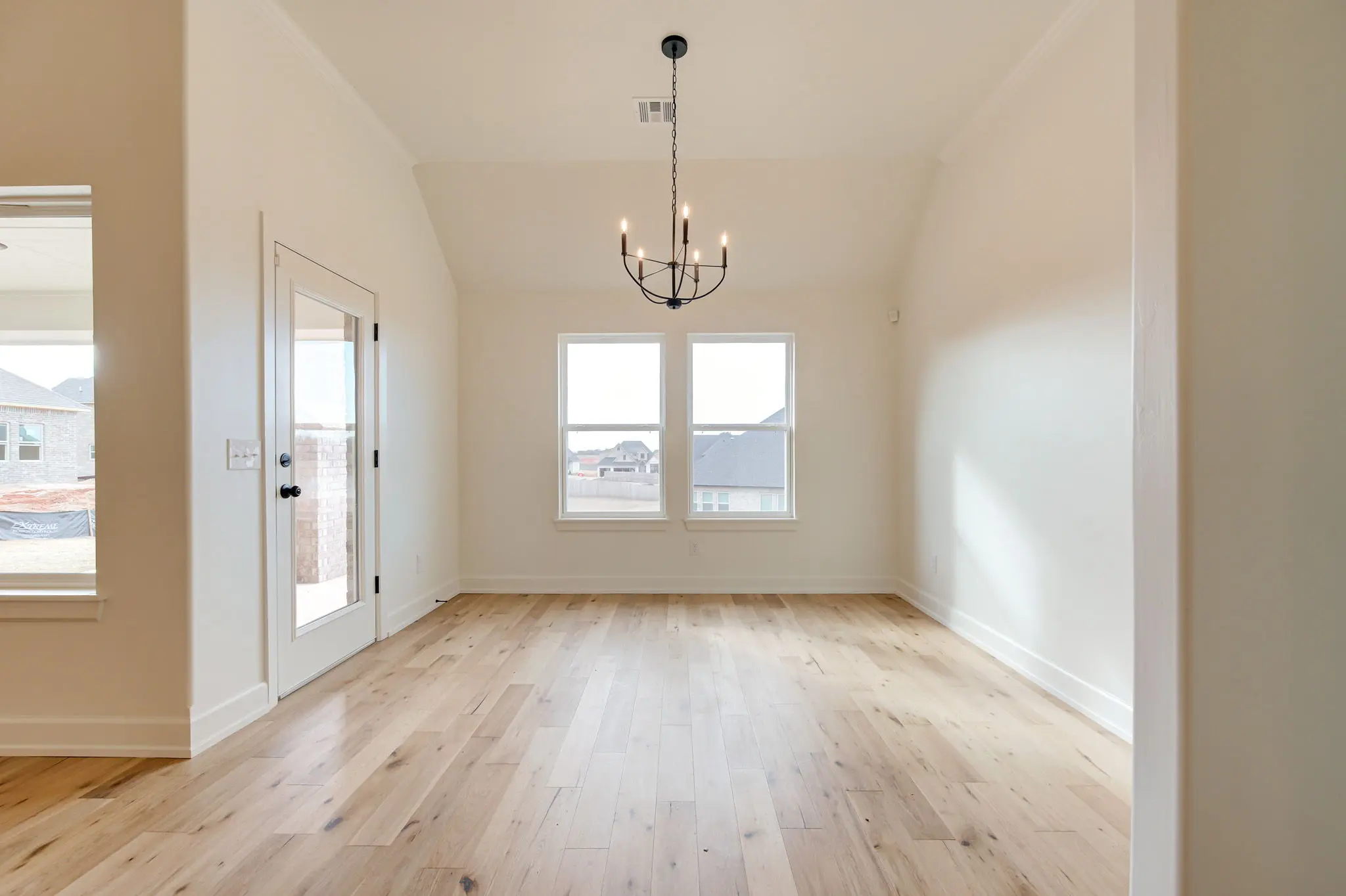 Hawkins Point - Interior Photo 11