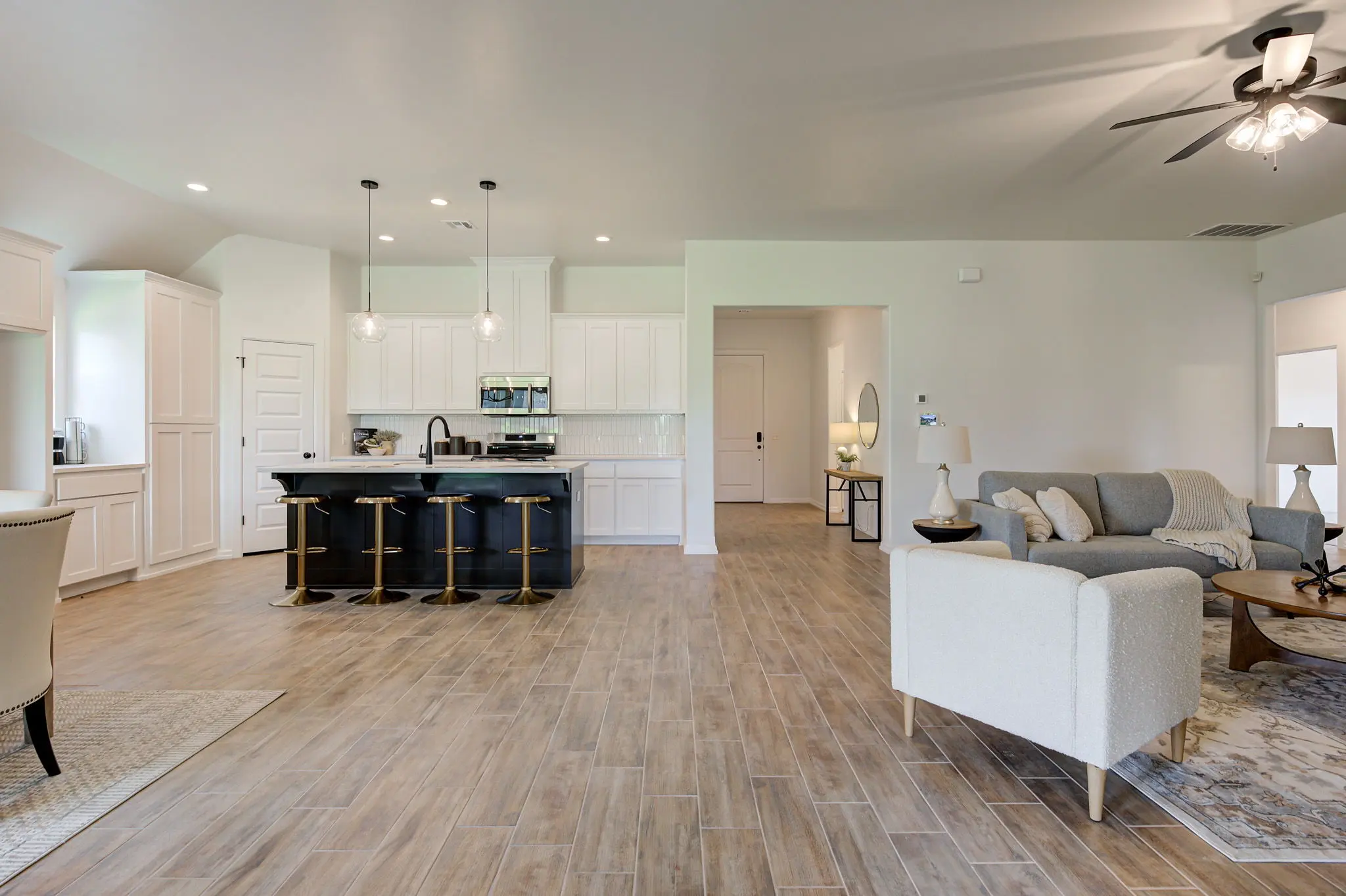 Example of staged Dover floor plan - Features and Finishes may vary based on product availability
