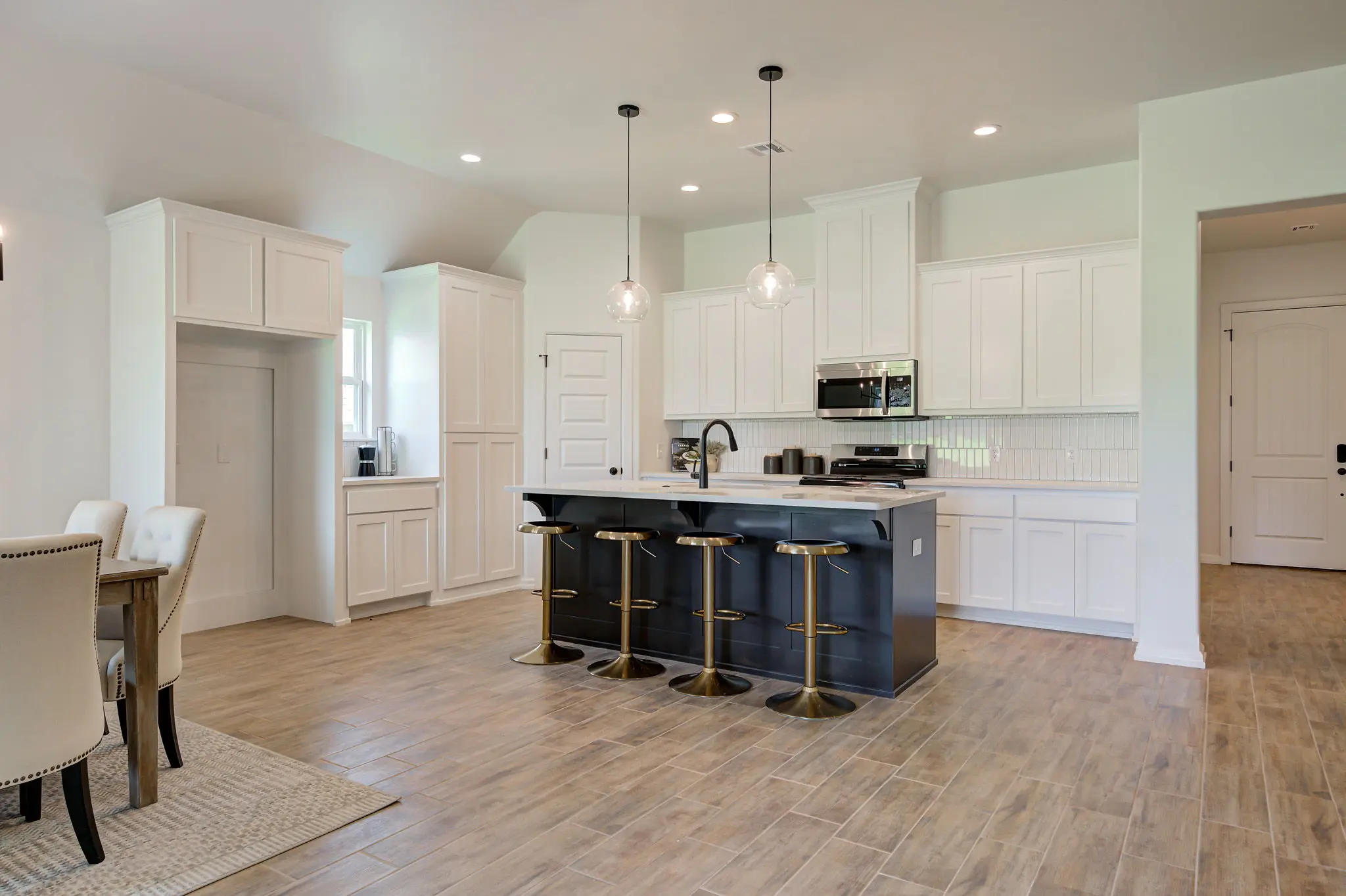 Example of staged Dover floor plan - Features and Finishes may vary based on product availability