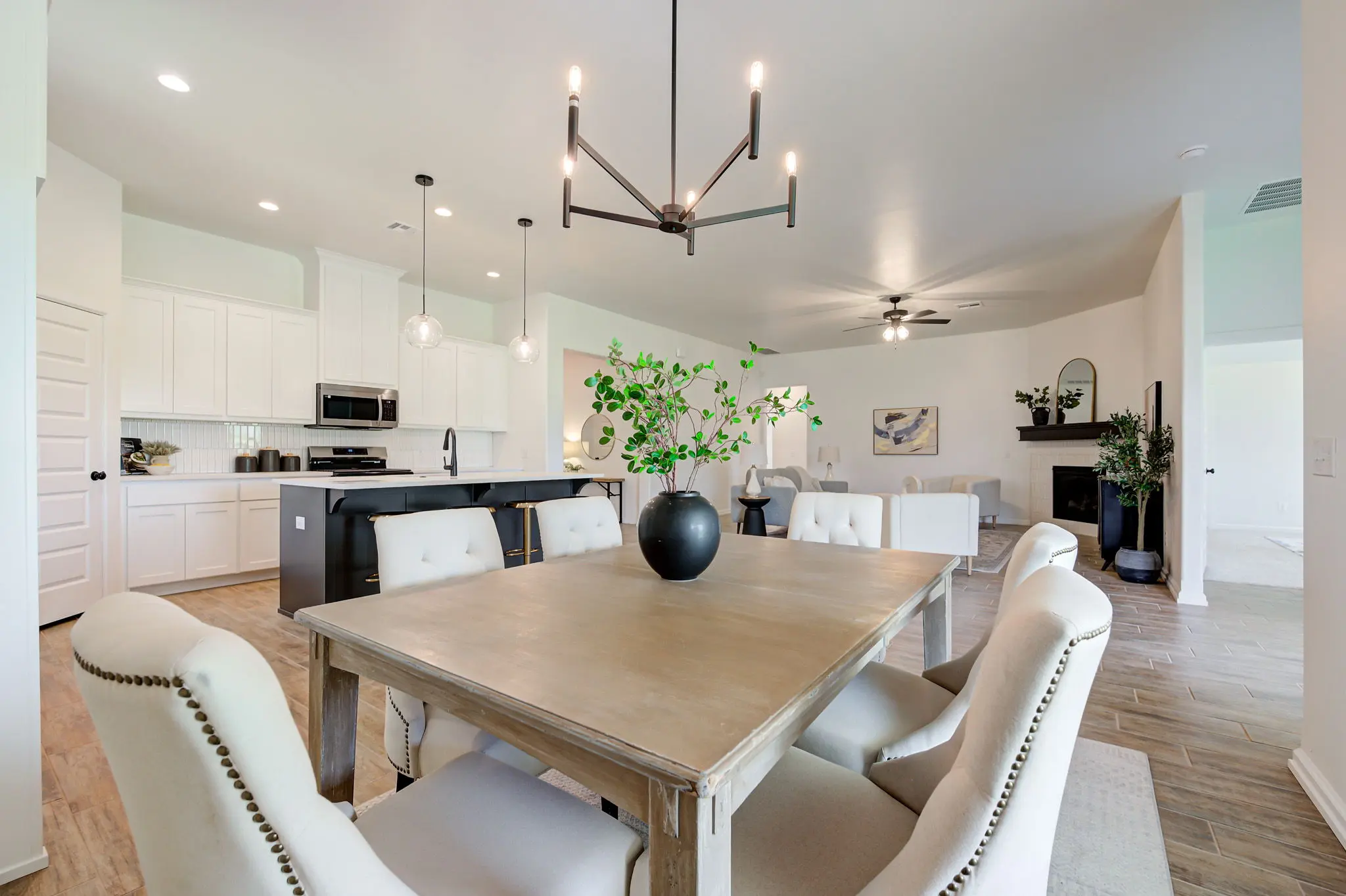 Example of staged Dover floor plan - Features and Finishes may vary based on product availability