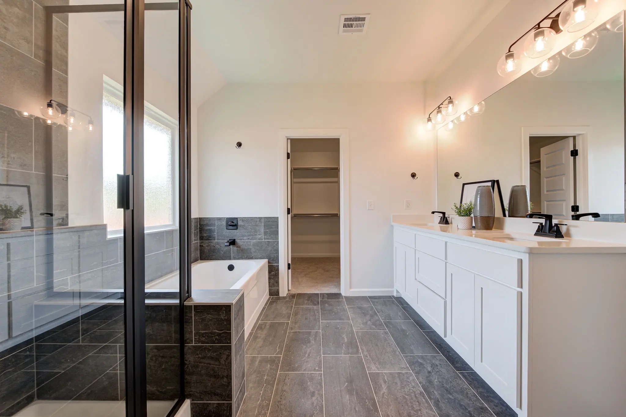 Example of staged Dover floor plan - Features and Finishes may vary based on product availability
