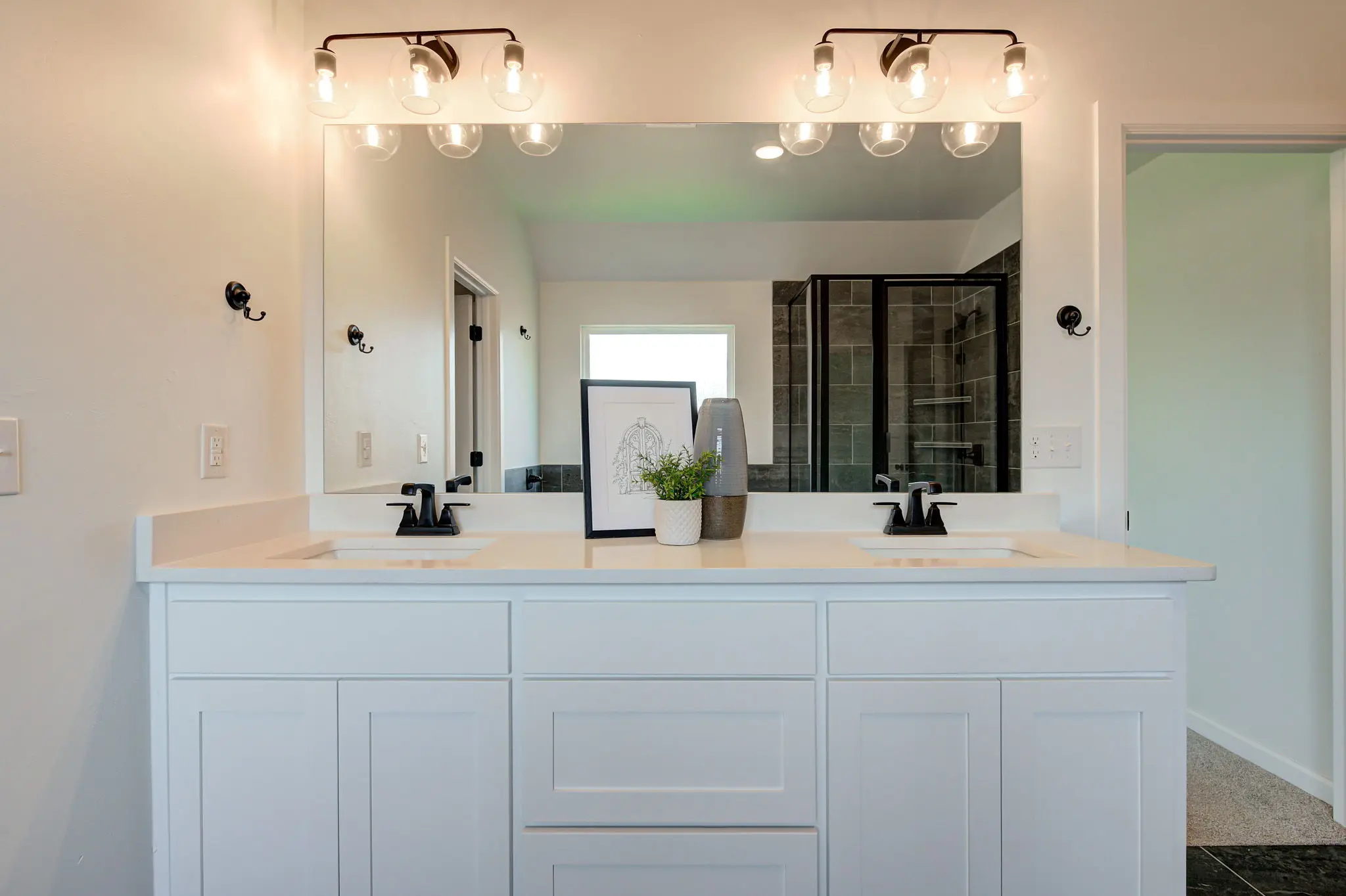 Example of staged Dover floor plan - Features and Finishes may vary based on product availability