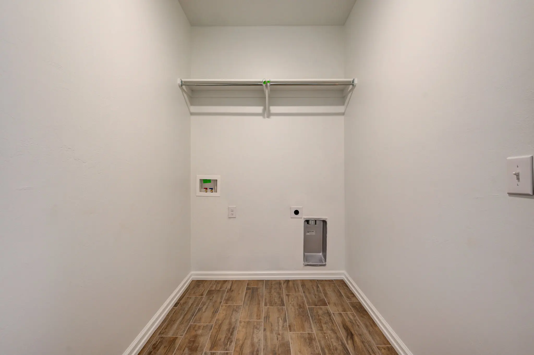 Example of staged Dover floor plan - Features and Finishes may vary based on product availability